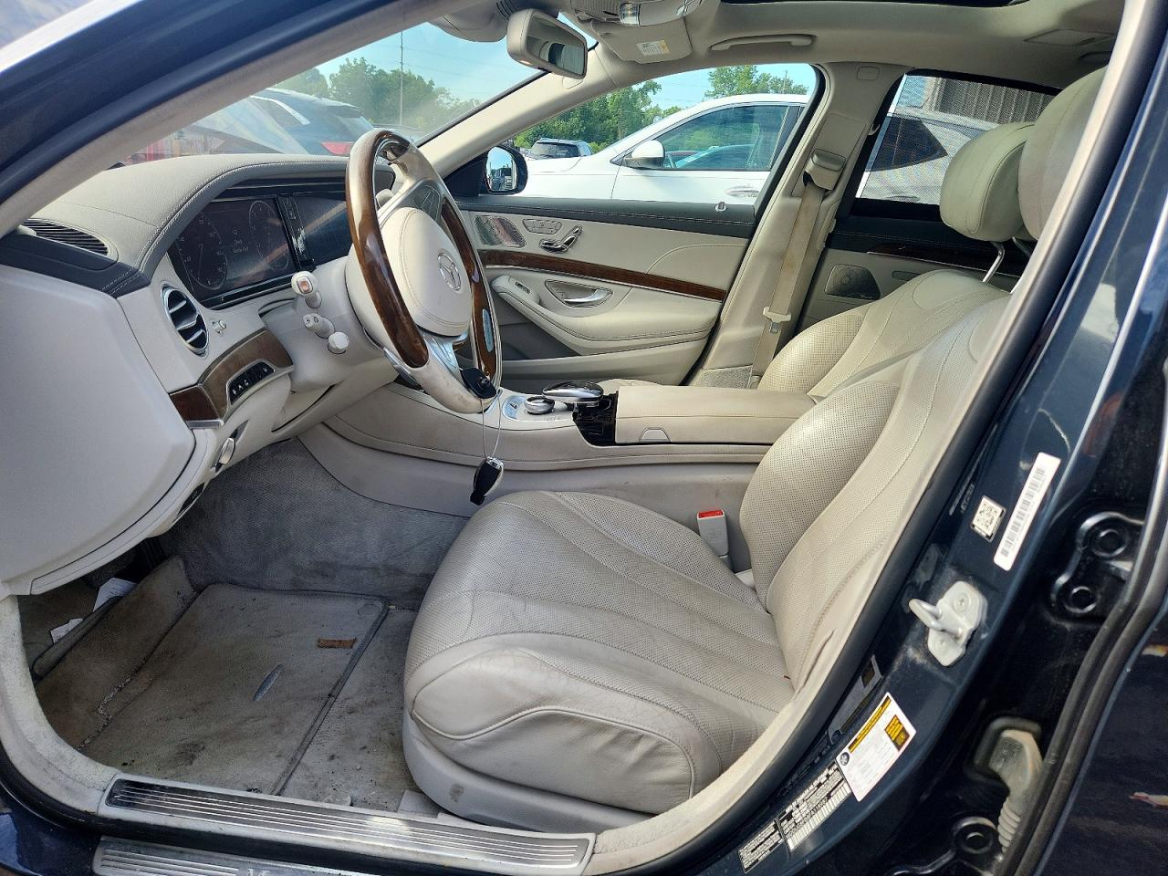 2015 Mercedes-benz S 550 4matic Черный vin: WDDUG8FB8FA118987
