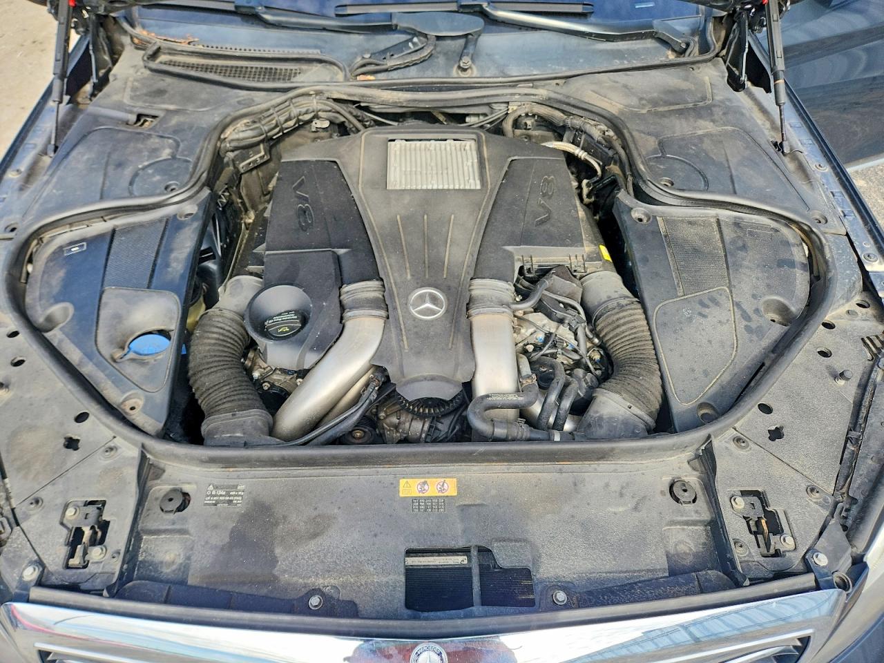 2015 Mercedes-benz S 550 4matic Черный vin: WDDUG8FB8FA118987
