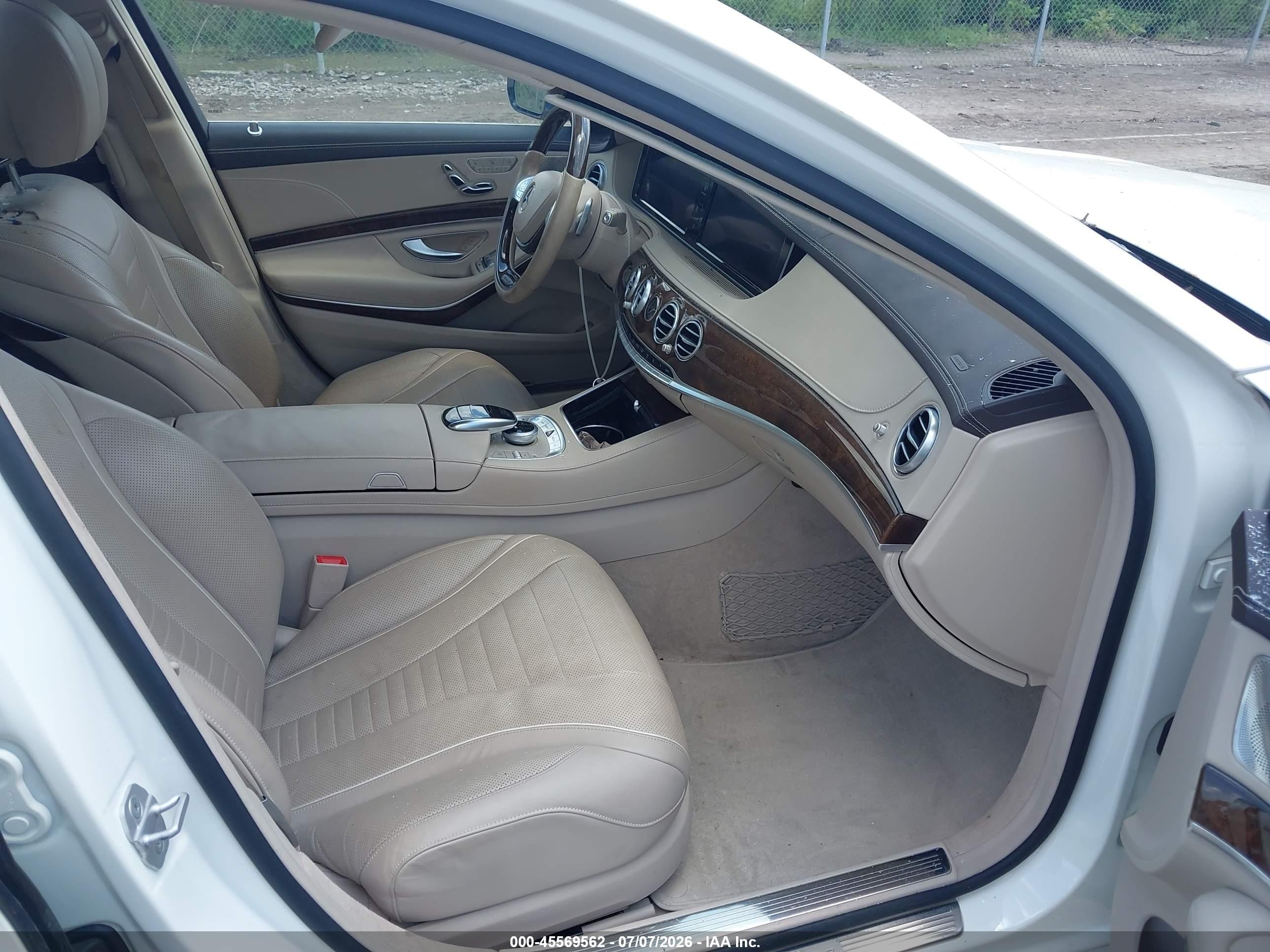 2015 Mercedes-benz S 550 4matic White vin: WDDUG8FB8FA170328