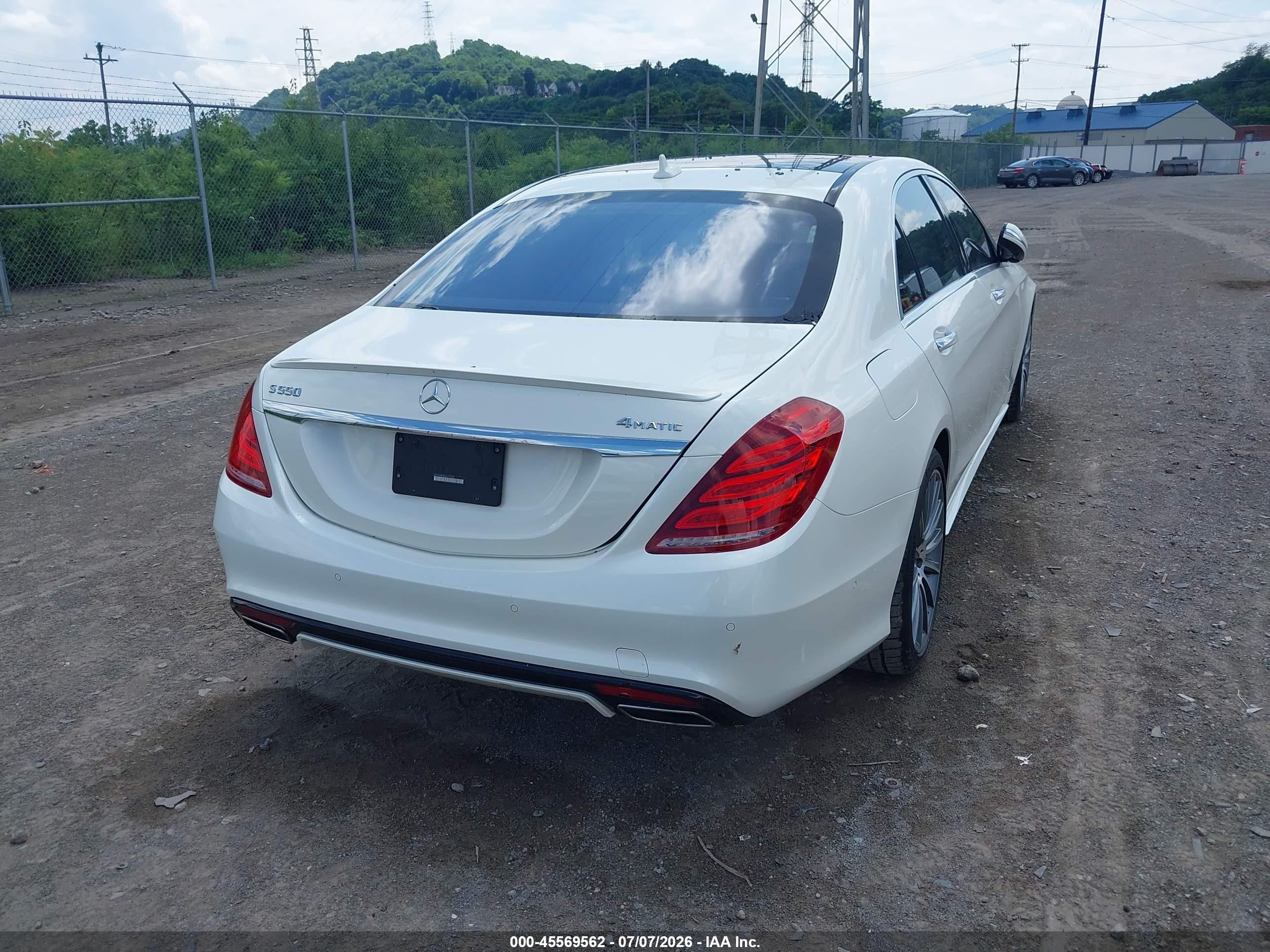 2015 Mercedes-benz S 550 4matic White vin: WDDUG8FB8FA170328