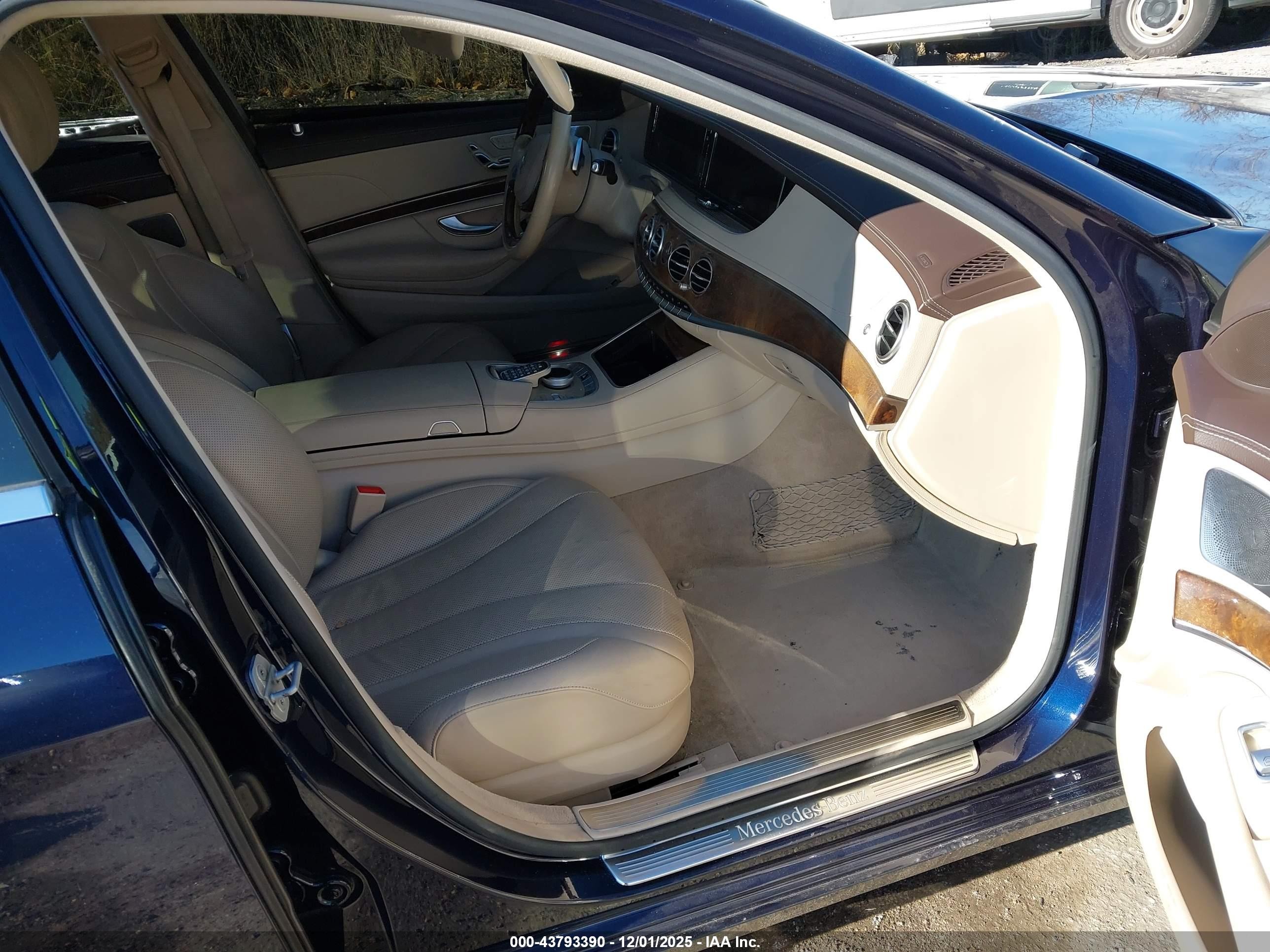 2014 Mercedes-benz S 550 4matic Black vin: WDDUG8FB9EA045997
