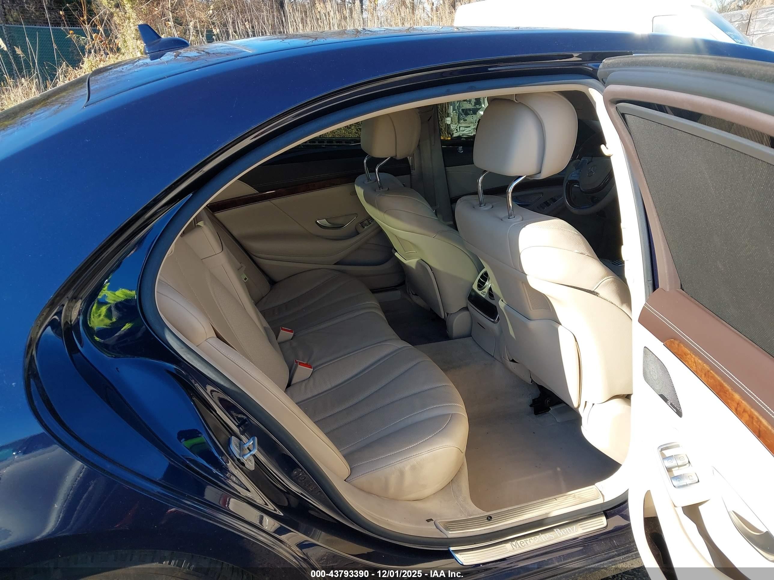 2014 Mercedes-benz S 550 4matic Black vin: WDDUG8FB9EA045997