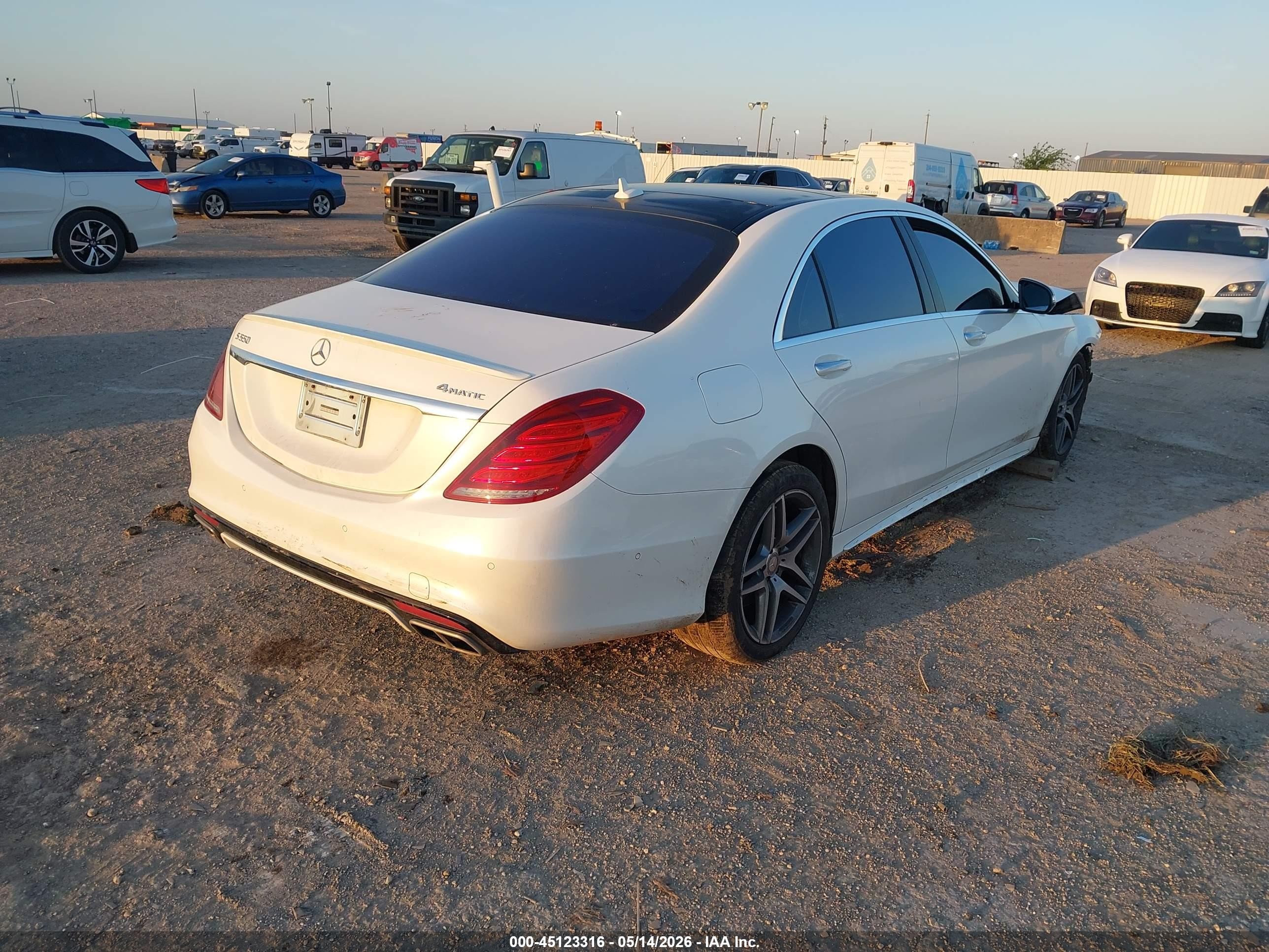 2015 Mercedes-benz S 550 4matic White vin: WDDUG8FB9FA090035