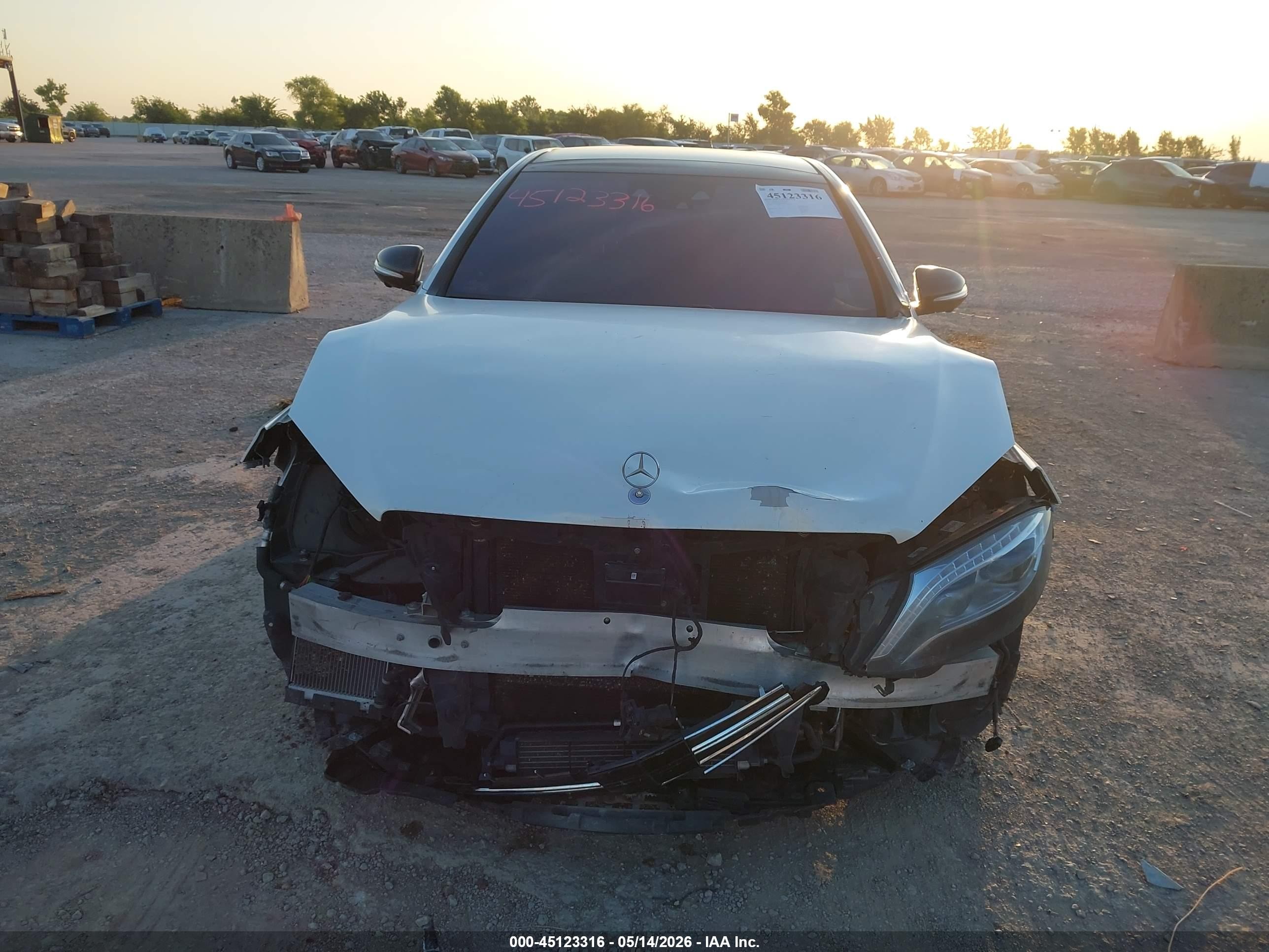 2015 Mercedes-benz S 550 4matic White vin: WDDUG8FB9FA090035