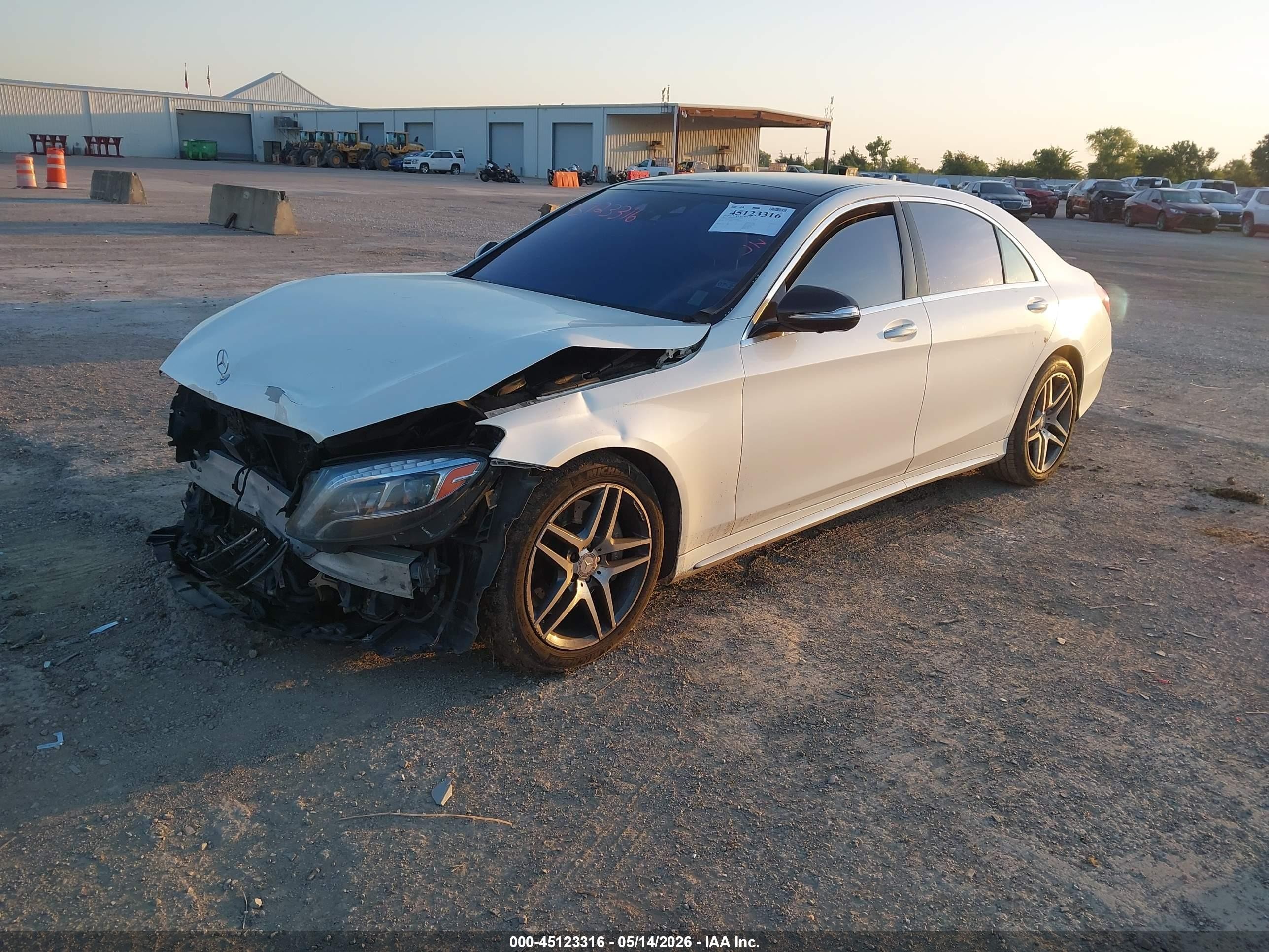2015 Mercedes-benz S 550 4matic White vin: WDDUG8FB9FA090035