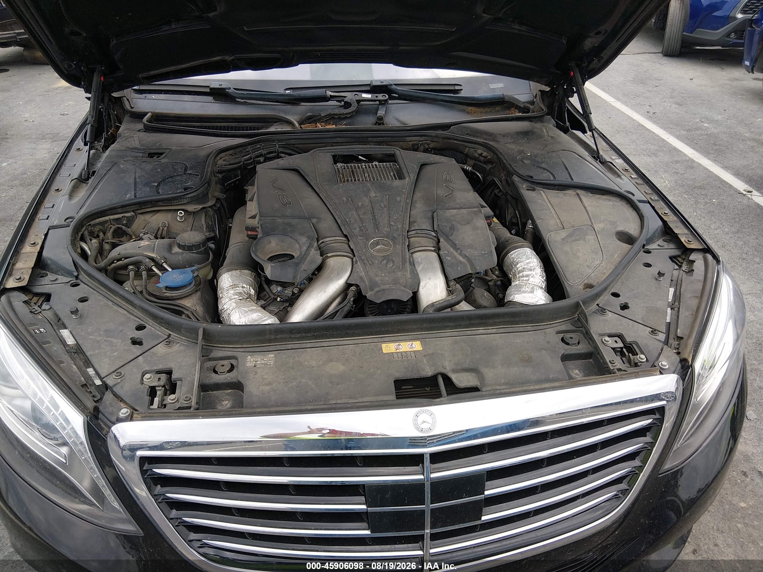 2015 Mercedes-benz S 550 4matic Черный vin: WDDUG8FB9FA148368