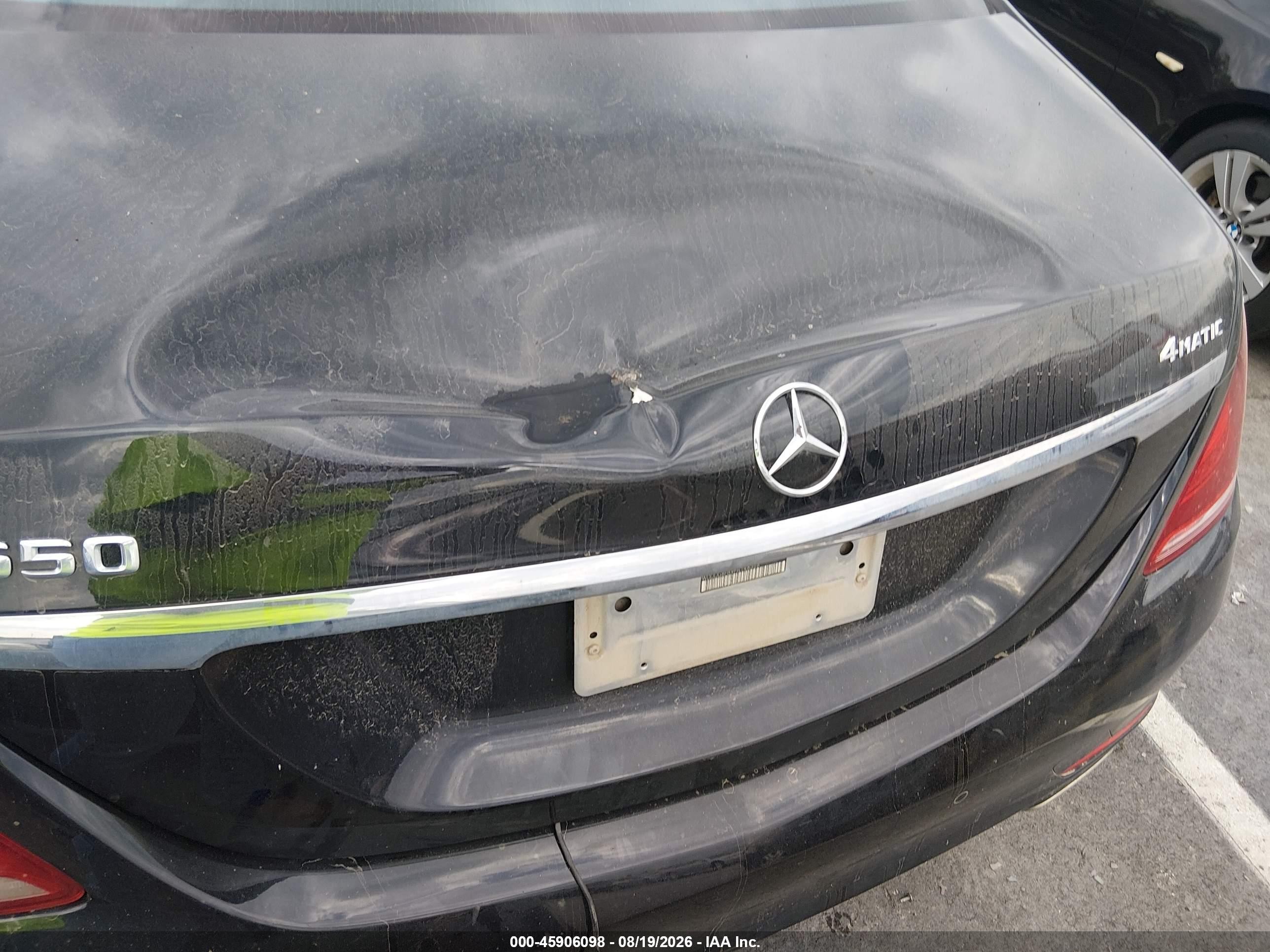 2015 Mercedes-benz S 550 4matic Черный vin: WDDUG8FB9FA148368