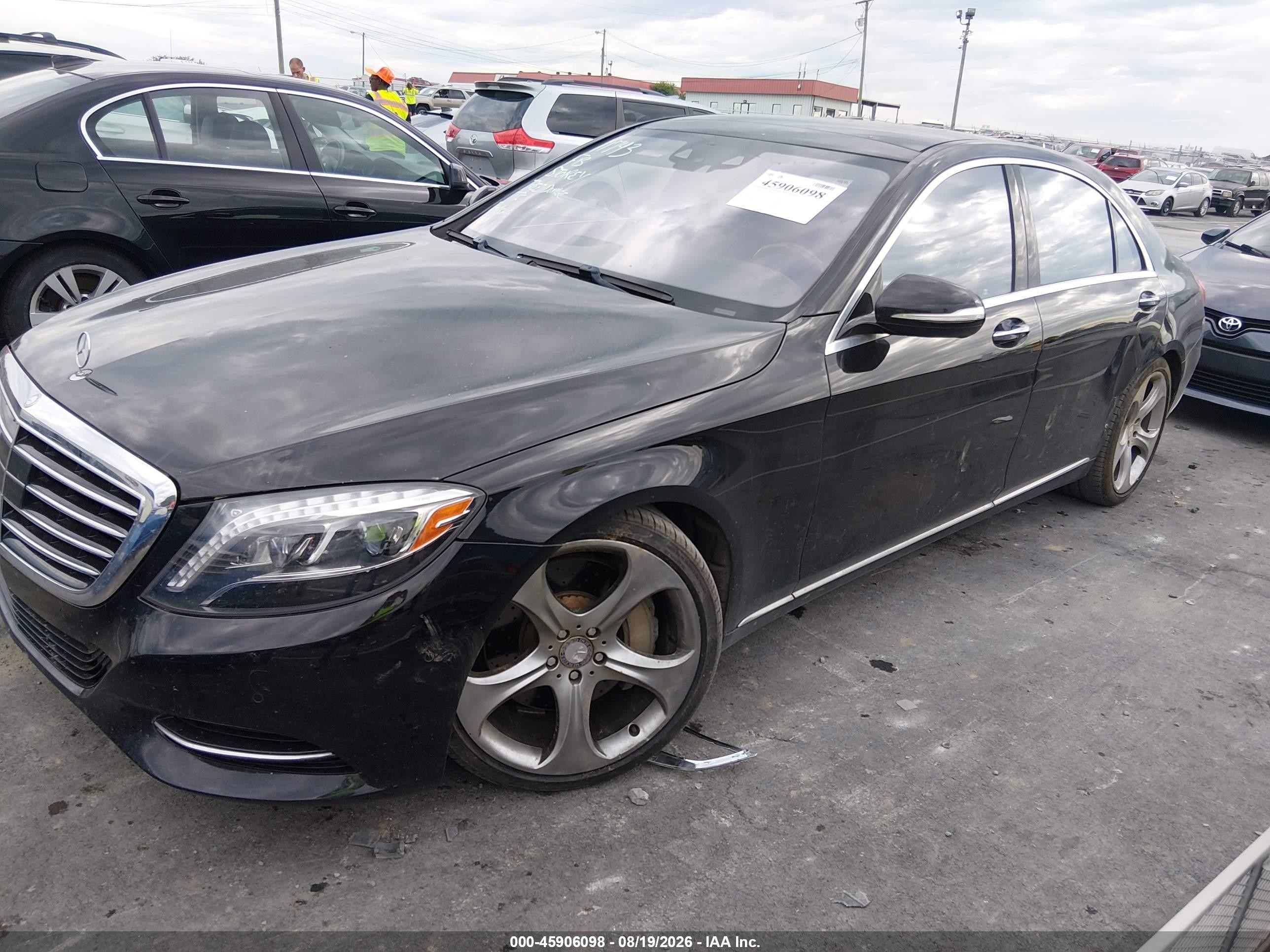 2015 Mercedes-benz S 550 4matic Черный vin: WDDUG8FB9FA148368