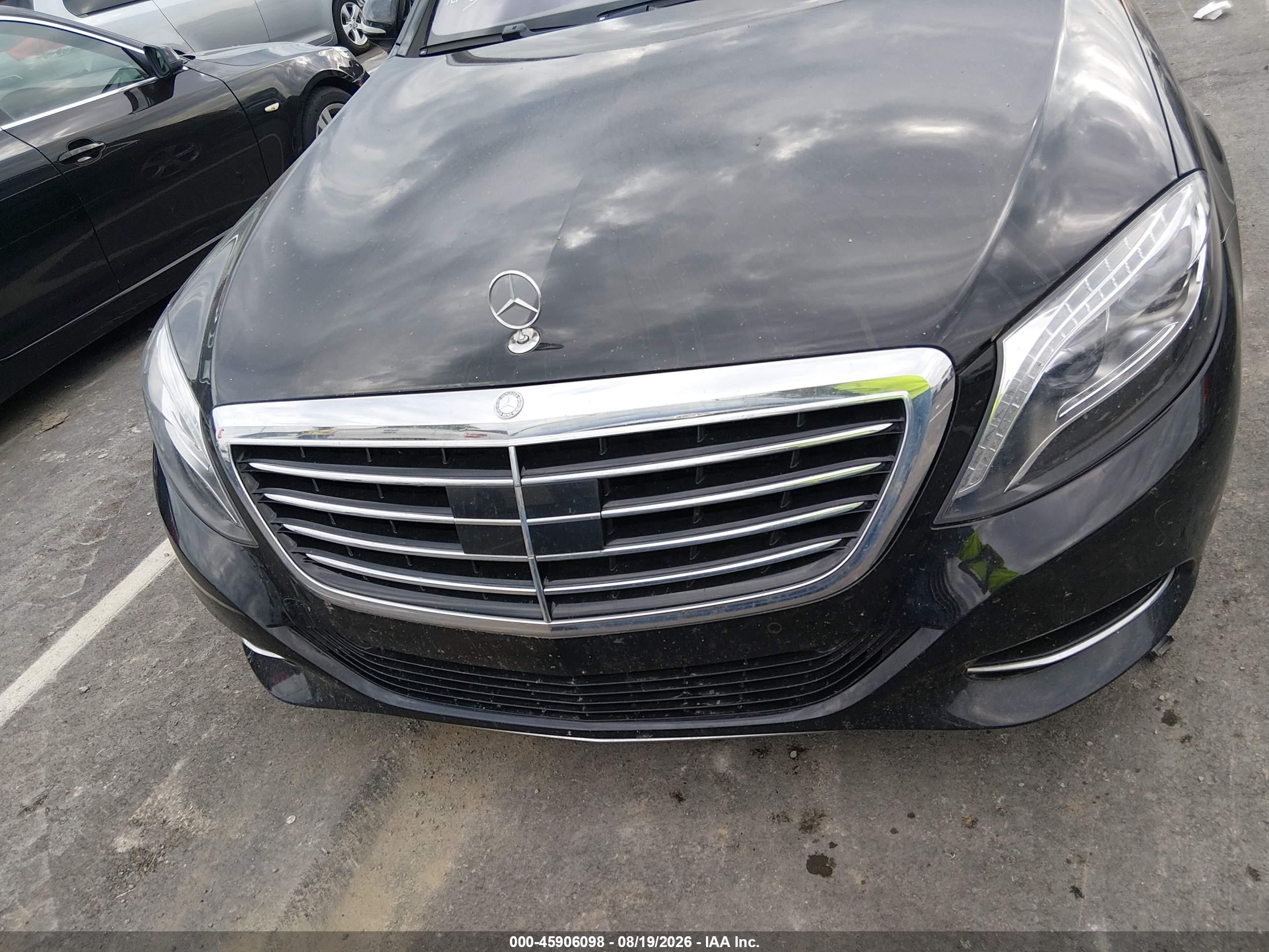 2015 Mercedes-benz S 550 4matic Черный vin: WDDUG8FB9FA148368