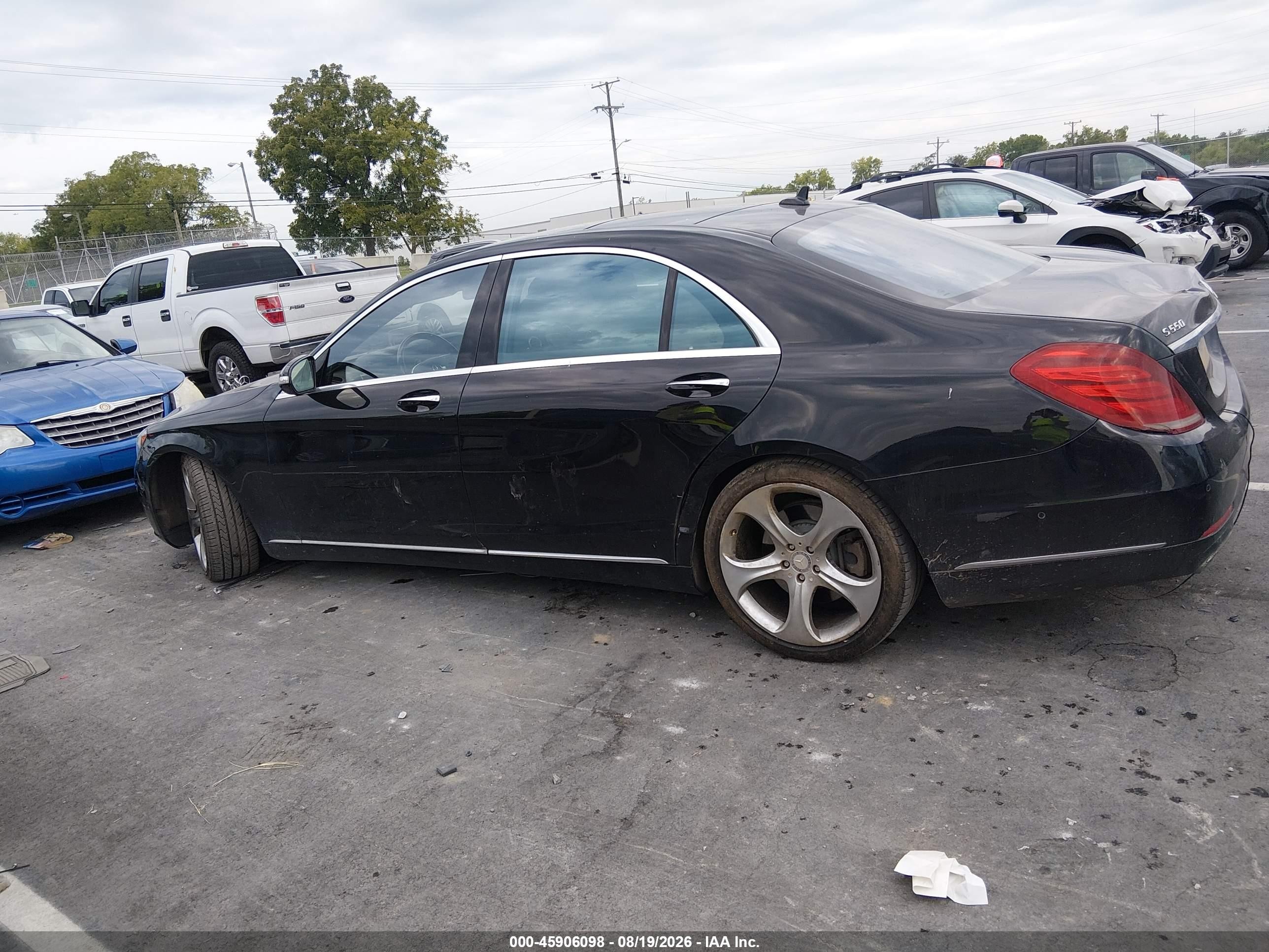 2015 Mercedes-benz S 550 4matic Черный vin: WDDUG8FB9FA148368