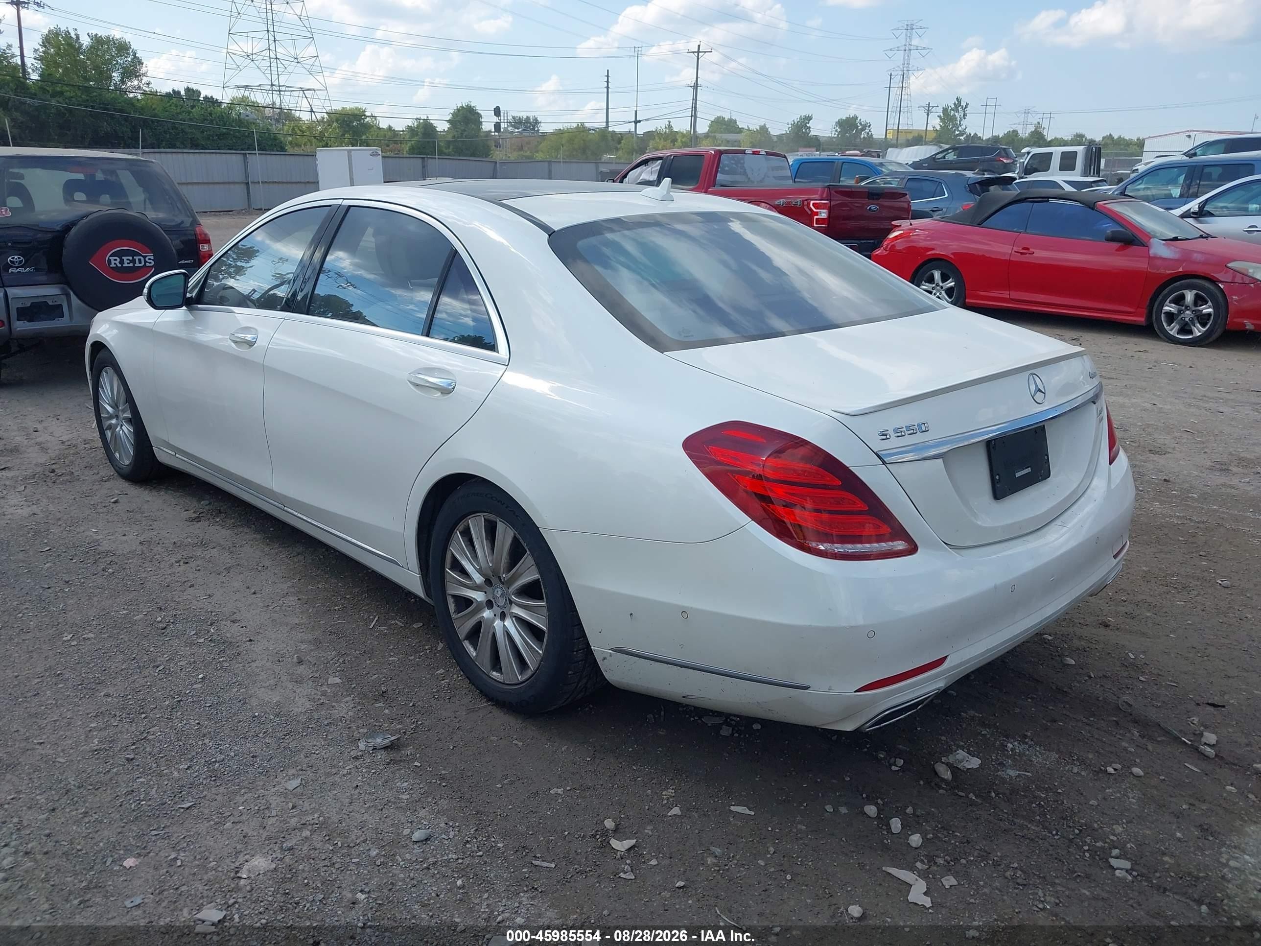 2015 Mercedes-benz S 550 4matic White vin: WDDUG8FB9FA161203