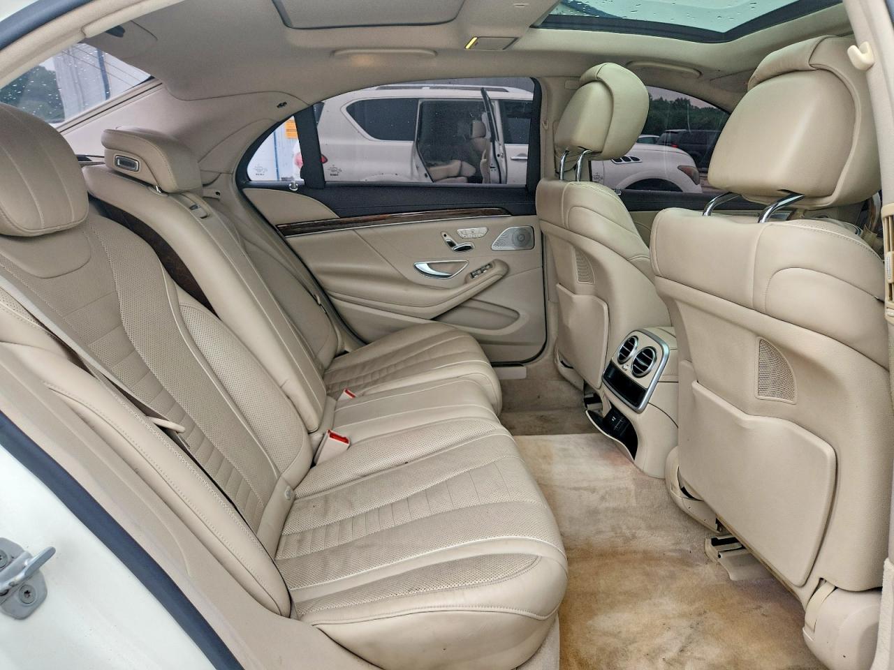 2015 Mercedes-benz S 550 4matic White vin: WDDUG8FB9FA164389