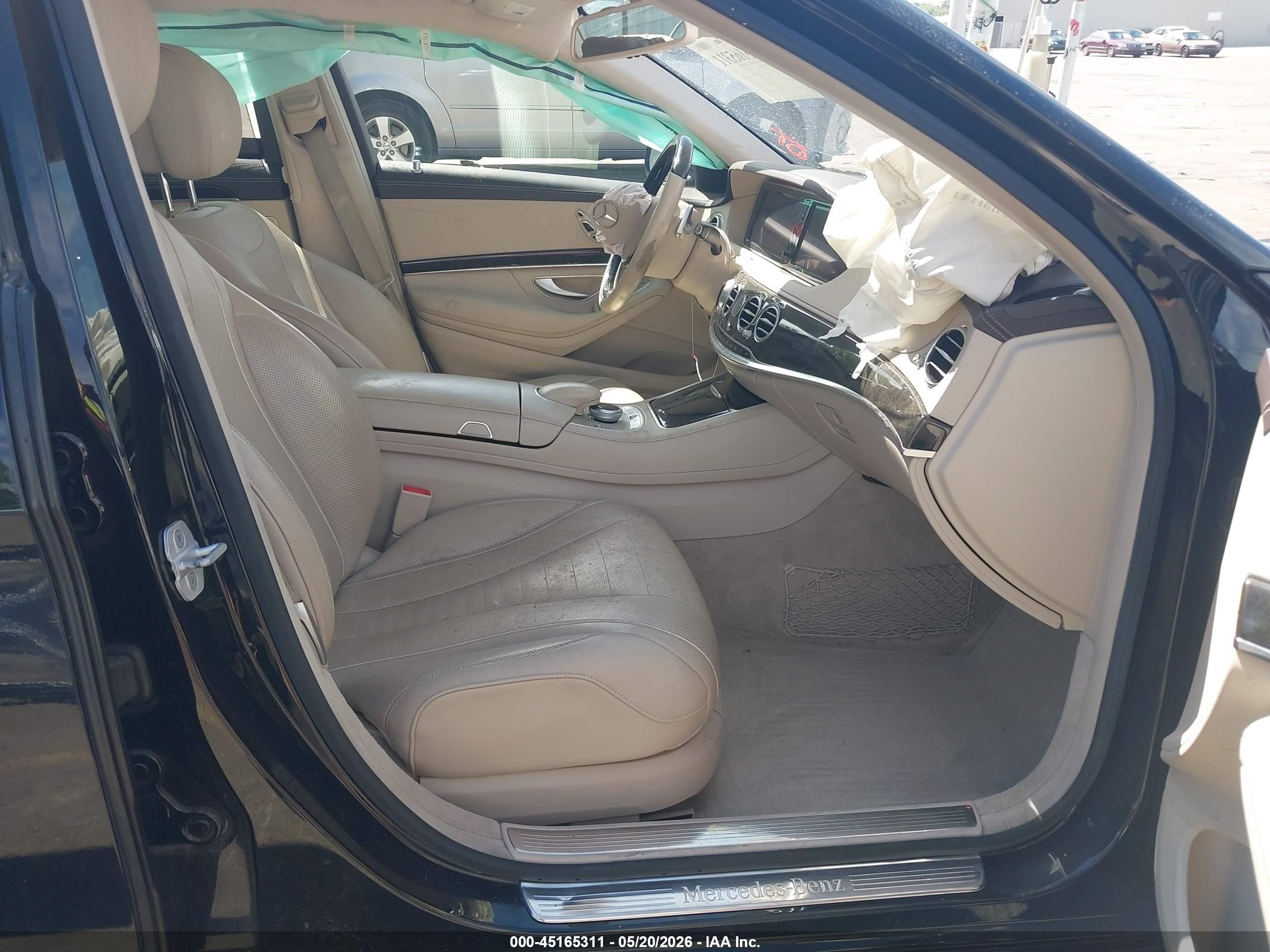 2014 Mercedes-benz S 550 4matic Черный vin: WDDUG8FBXEA067619