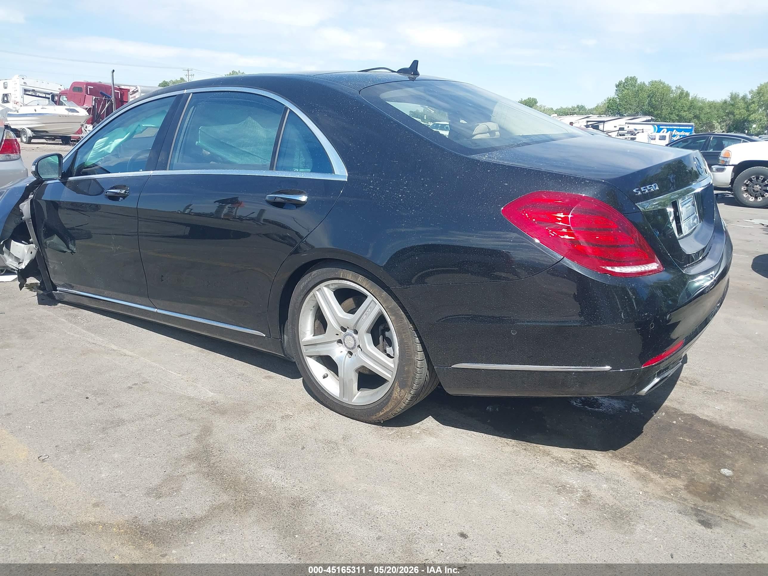 2014 Mercedes-benz S 550 4matic Черный vin: WDDUG8FBXEA067619