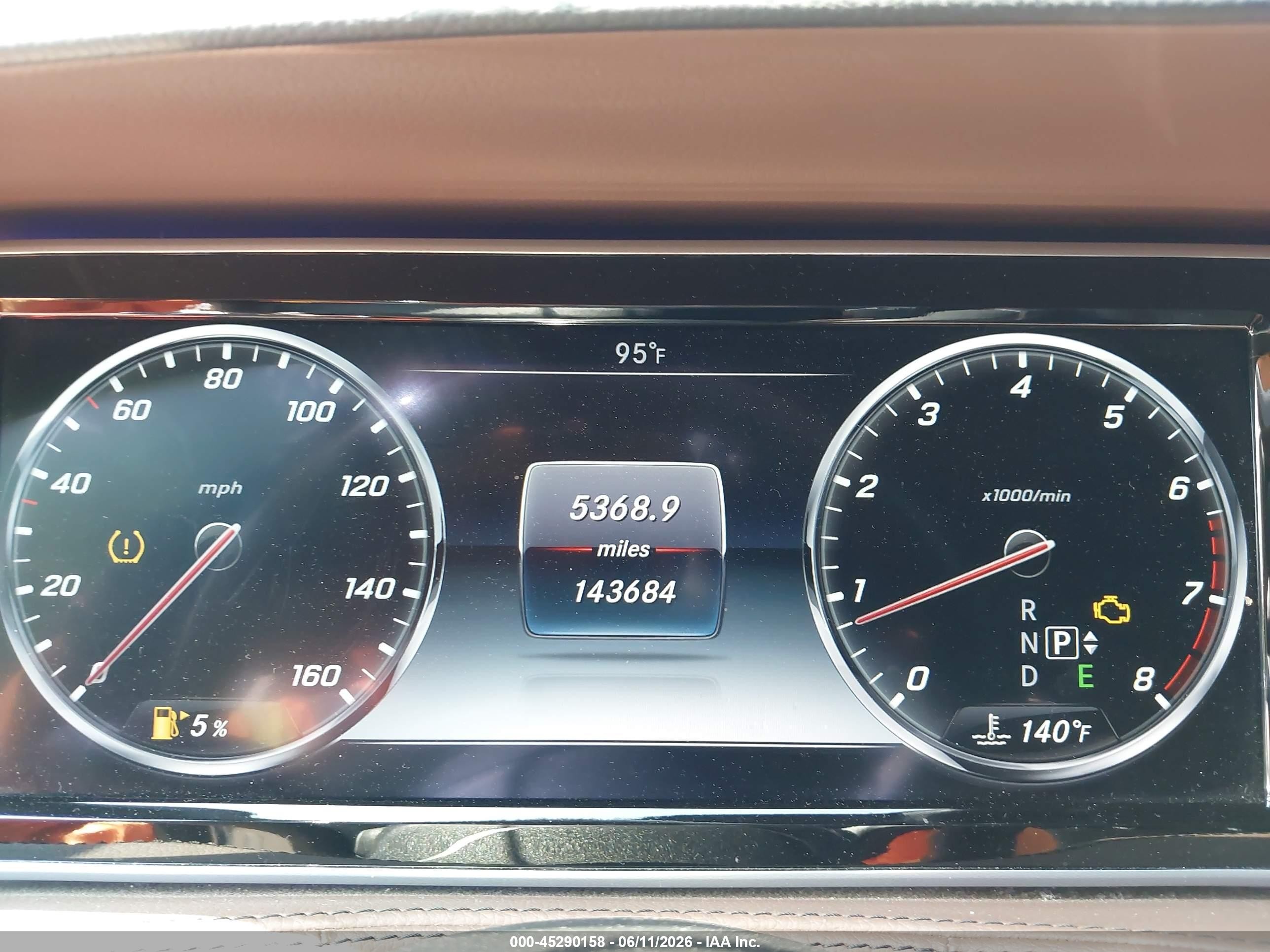 2015 Mercedes-benz S 550 4matic White vin: WDDUG8FBXFA084017