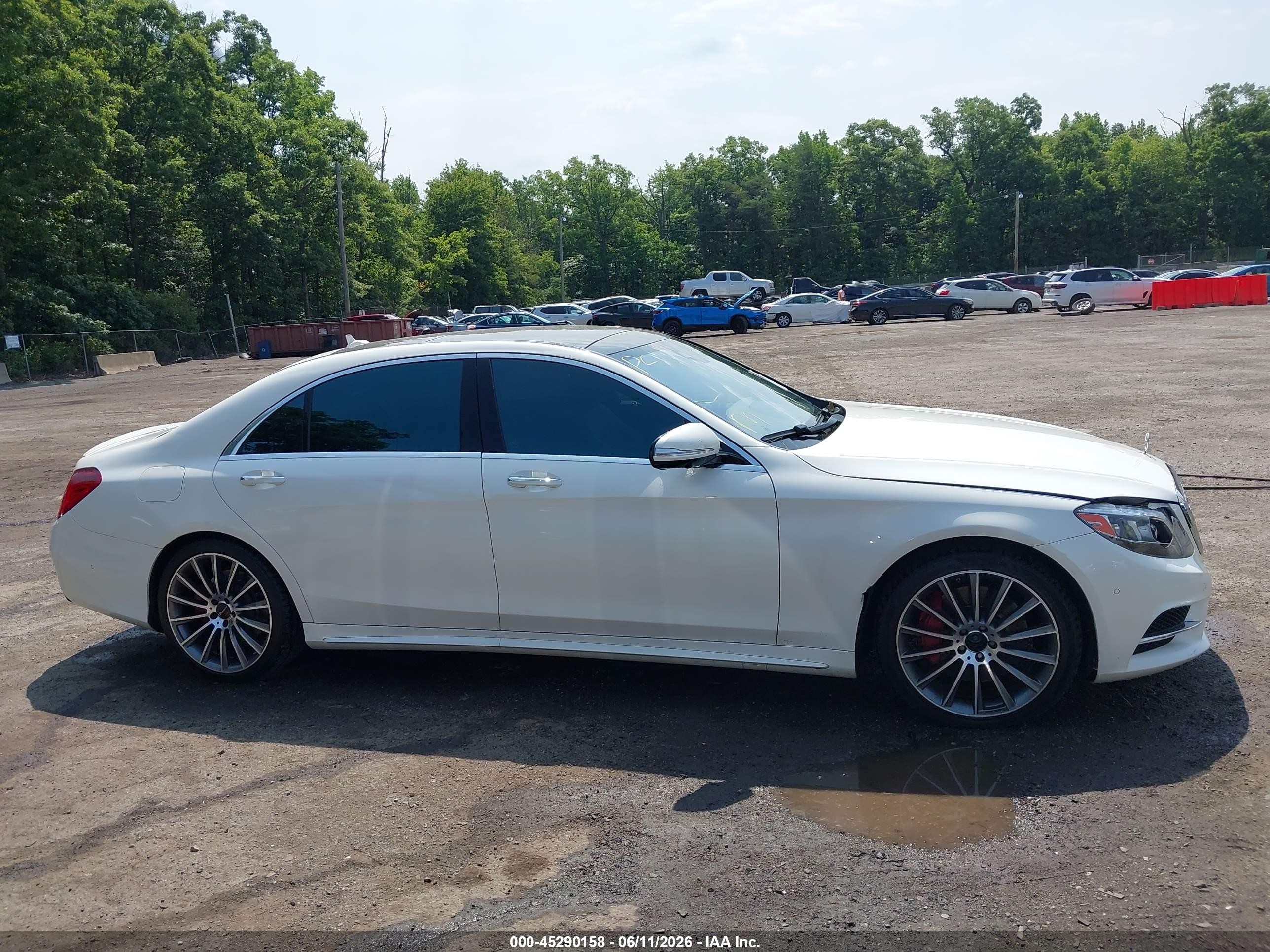 2015 Mercedes-benz S 550 4matic White vin: WDDUG8FBXFA084017