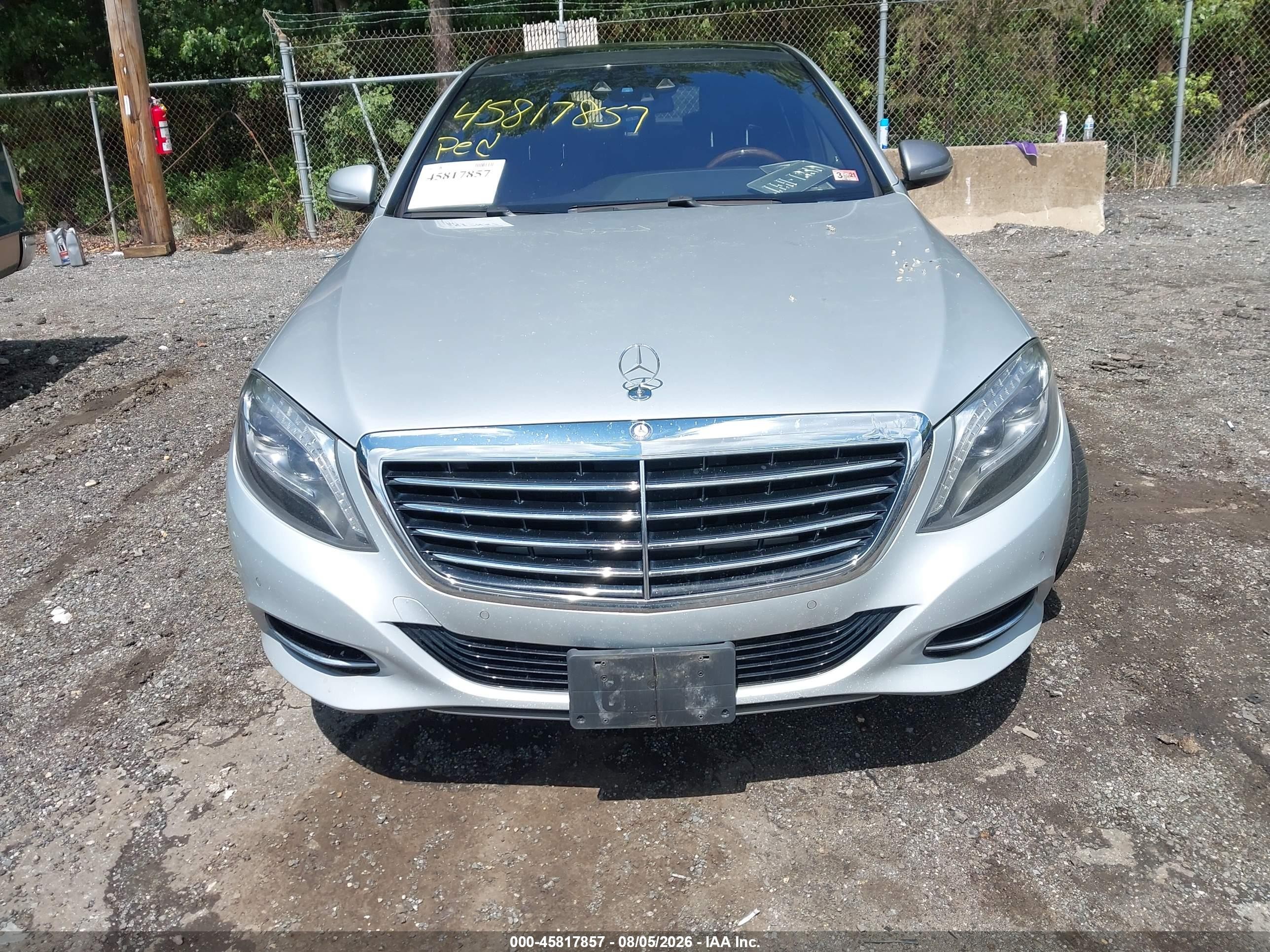2015 Mercedes-benz S 550 4matic Silver vin: WDDUG8FBXFA109076