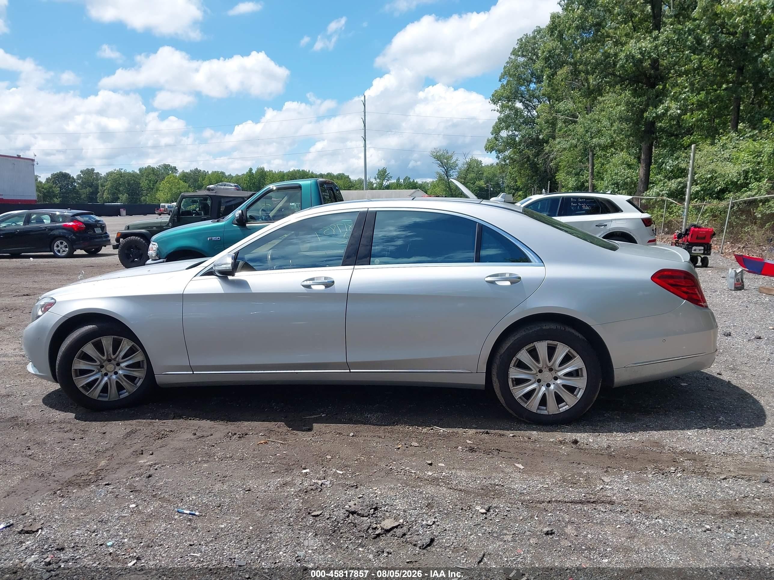 2015 Mercedes-benz S 550 4matic Silver vin: WDDUG8FBXFA109076