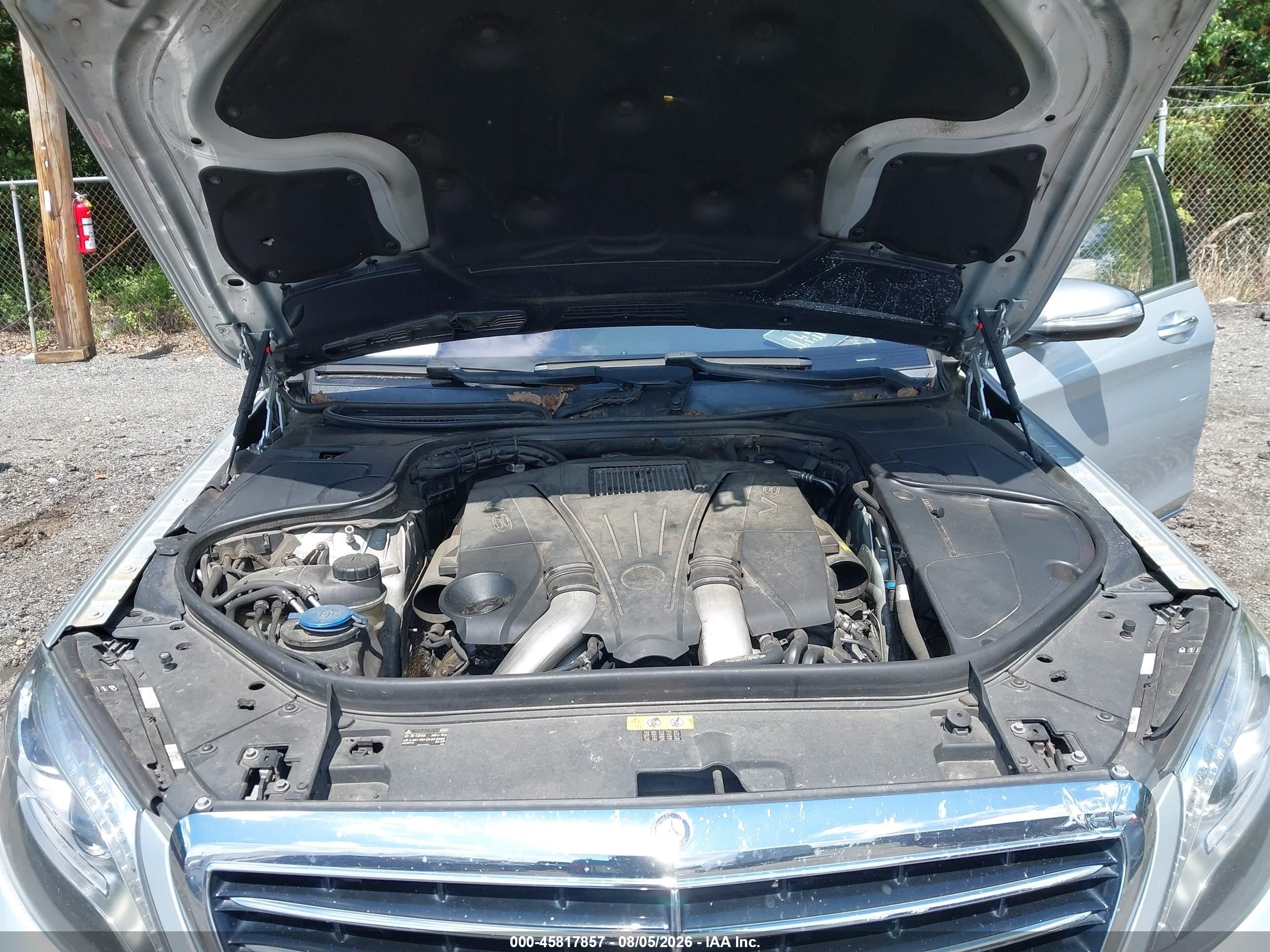 2015 Mercedes-benz S 550 4matic Silver vin: WDDUG8FBXFA109076