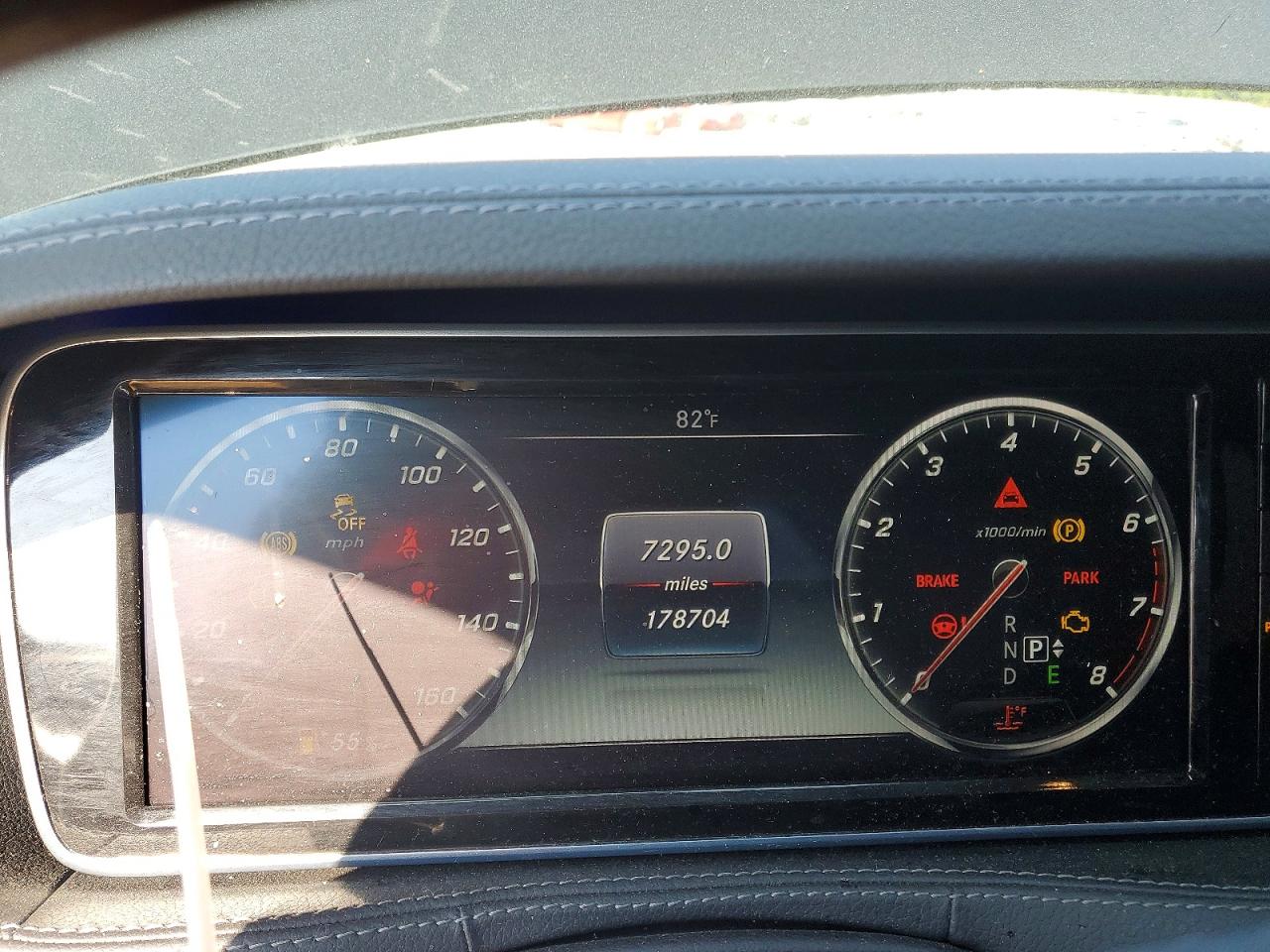 2015 Mercedes-benz S 550 4matic Черный vin: WDDUG8FBXFA182786