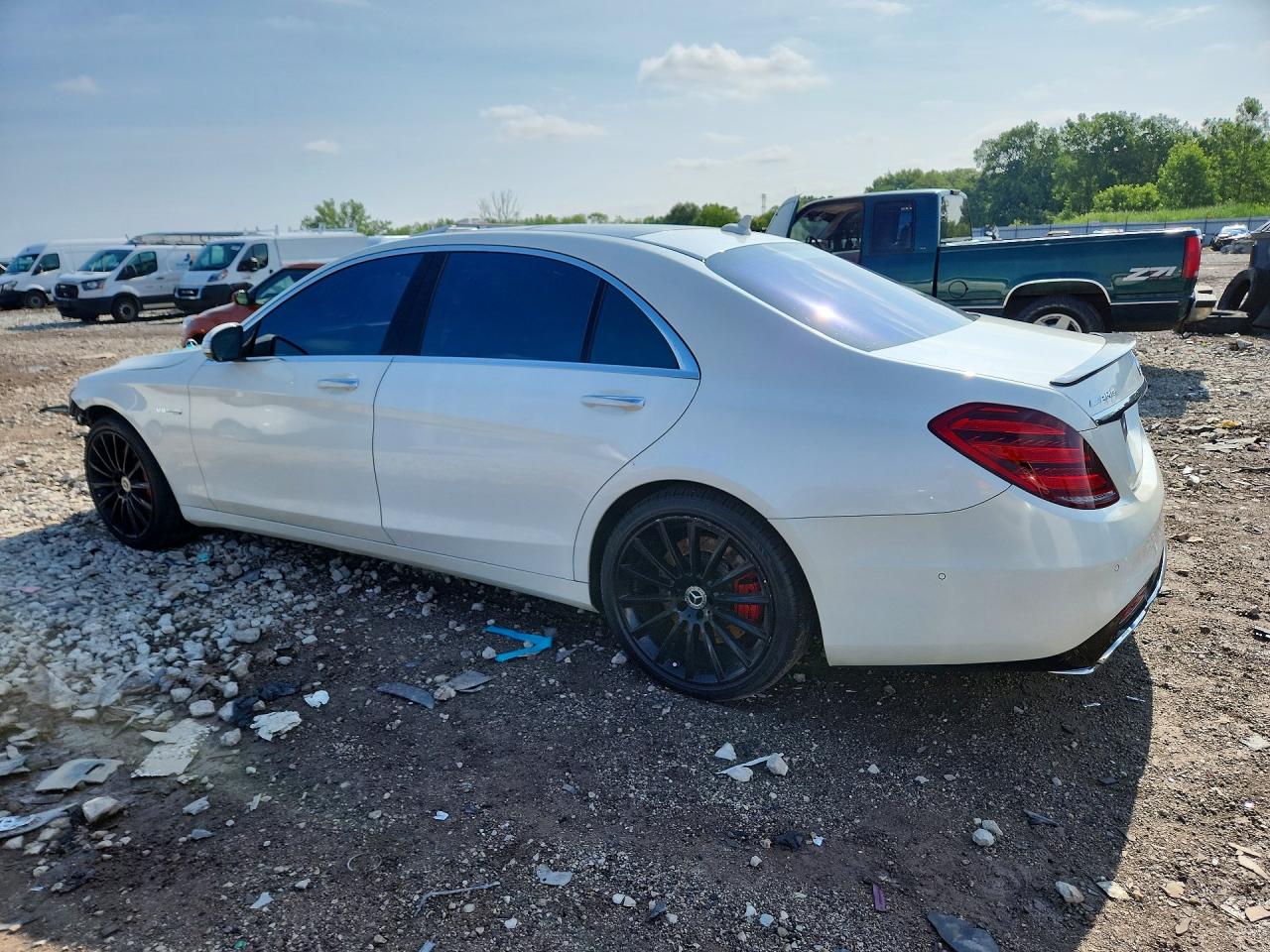 2018 Mercedes-benz S 63 Amg 4matic White vin: WDDUG8JB8JA397549