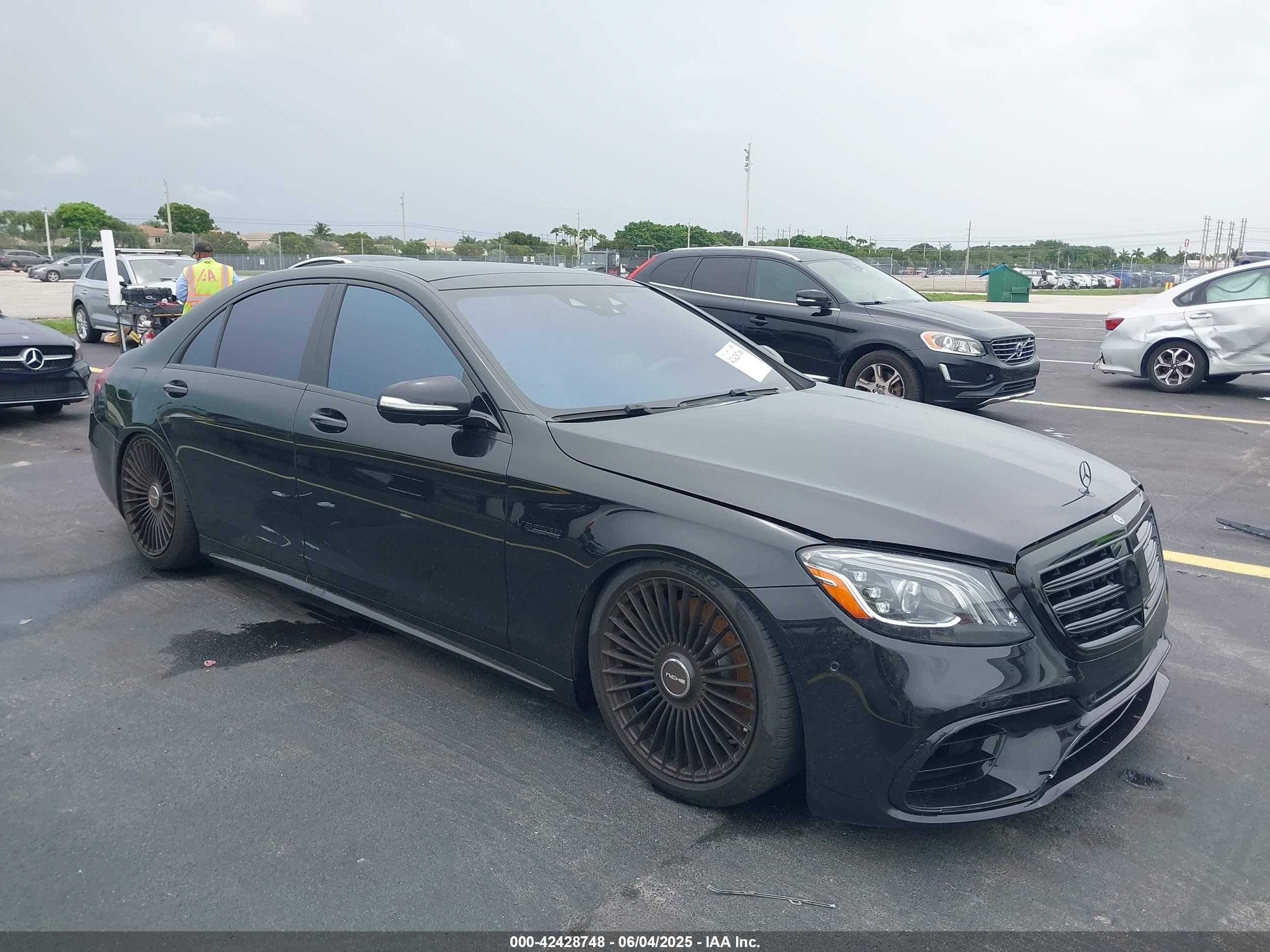 2019 Mercedes-benz Amg S 63 4matic Black vin: WDDUG8JB8KA469898
