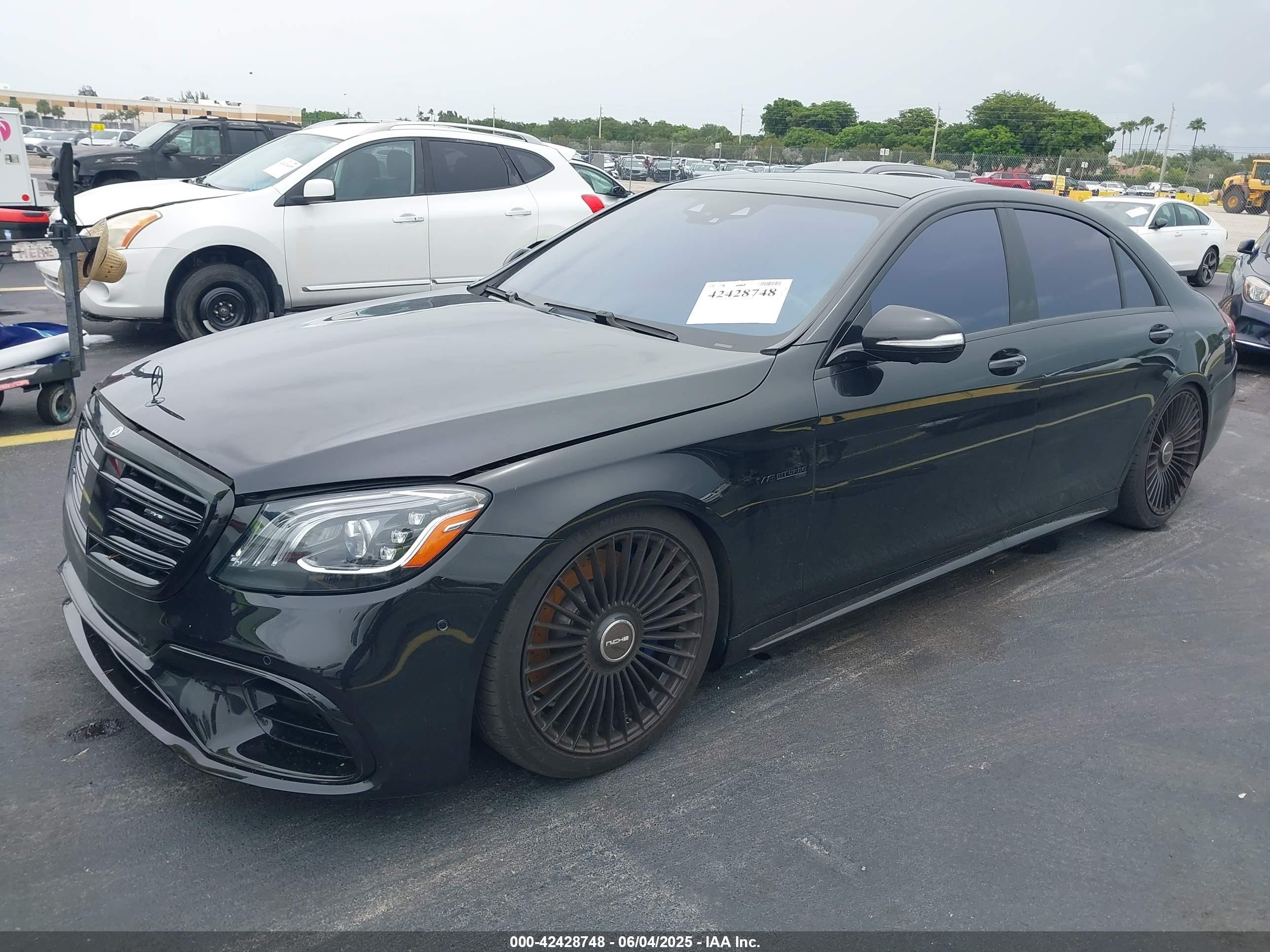 2019 Mercedes-benz Amg S 63 4matic Black vin: WDDUG8JB8KA469898