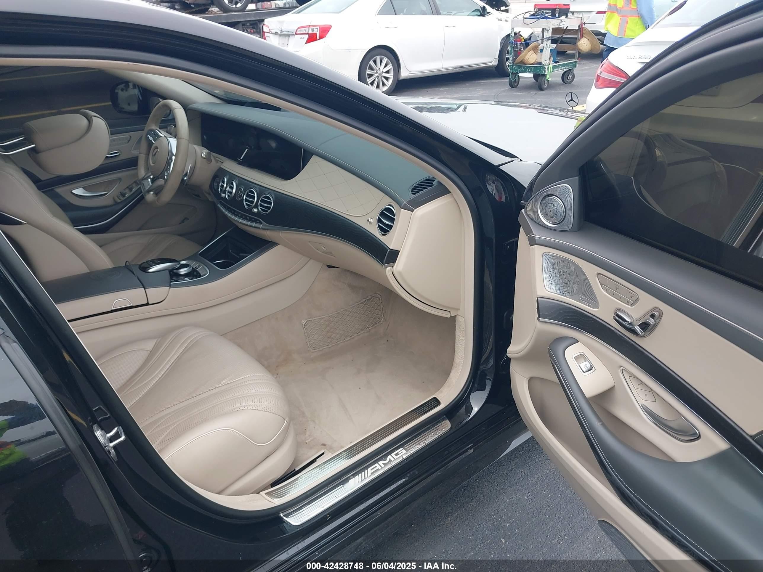 2019 Mercedes-benz Amg S 63 4matic Black vin: WDDUG8JB8KA469898