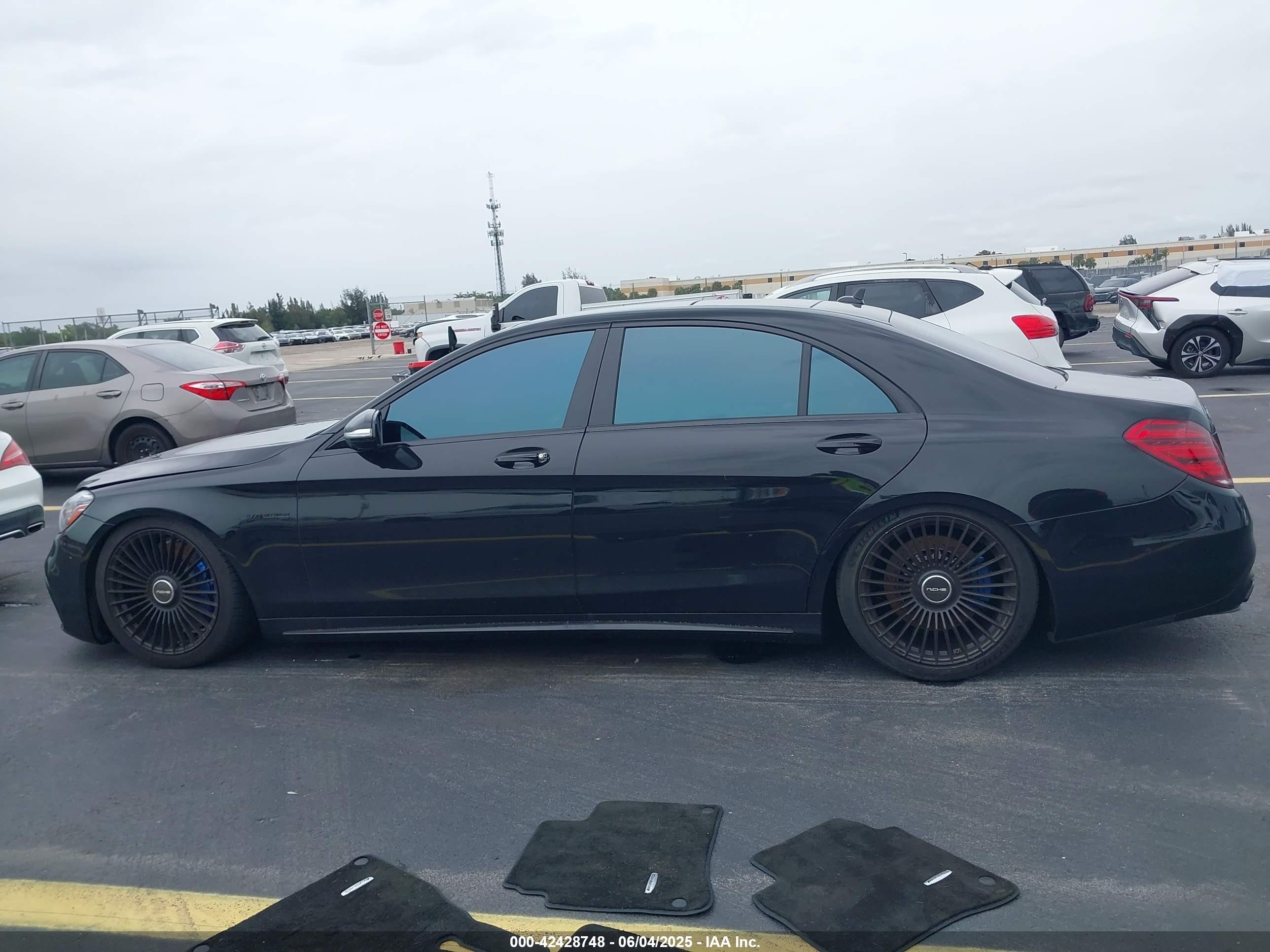 2019 Mercedes-benz Amg S 63 4matic Black vin: WDDUG8JB8KA469898