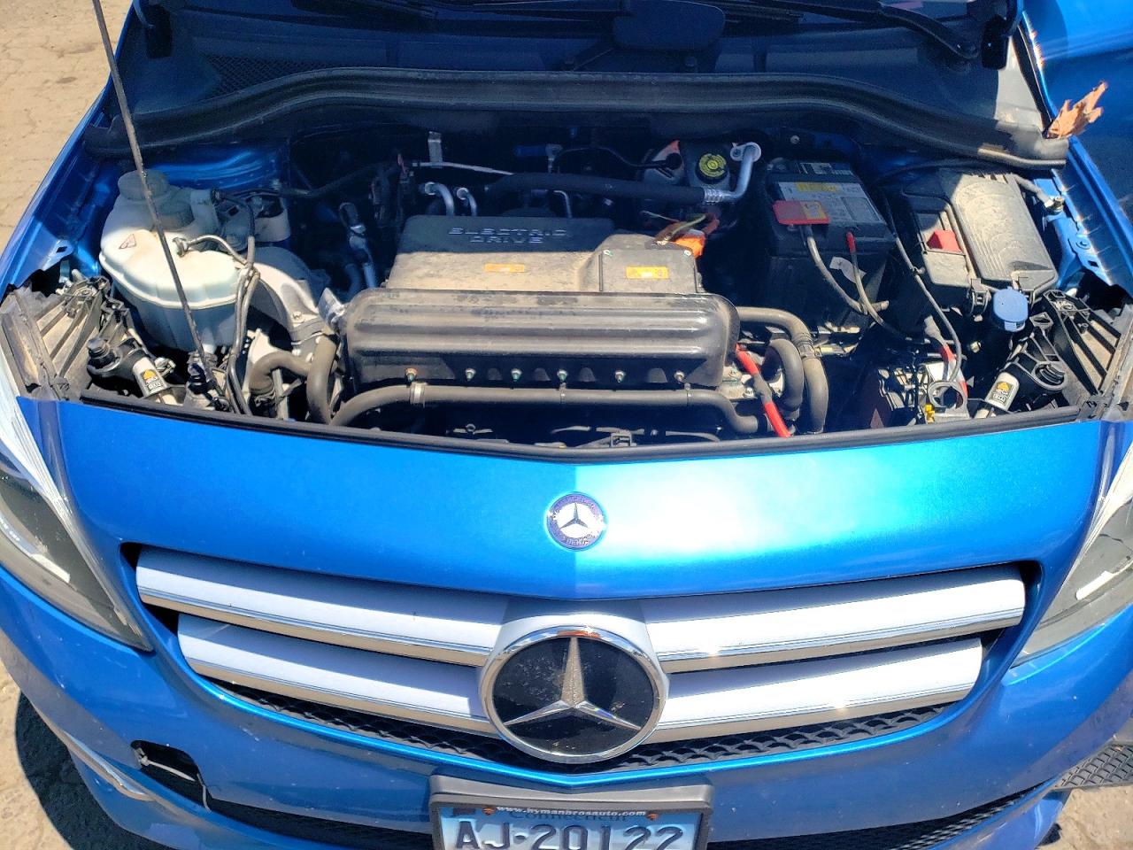 2015 Mercedes-benz B Electric Blue vin: WDDVP9AB5FJ004527