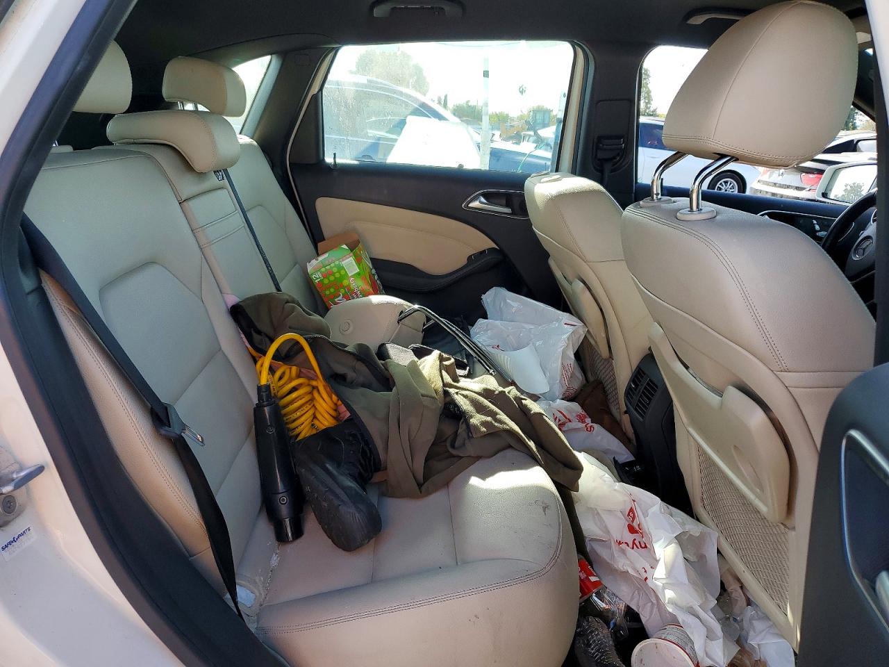 2015 Mercedes-benz B Electric White vin: WDDVP9ABXFJ004779
