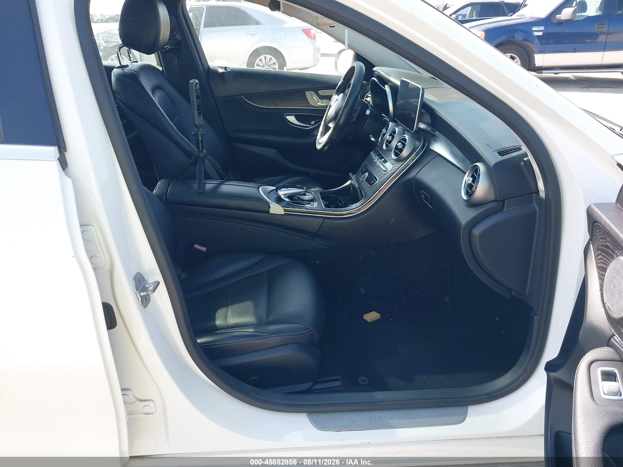 2016 Mercedes-benz C 300 Белый vin: WDDWF4JB0GR135264