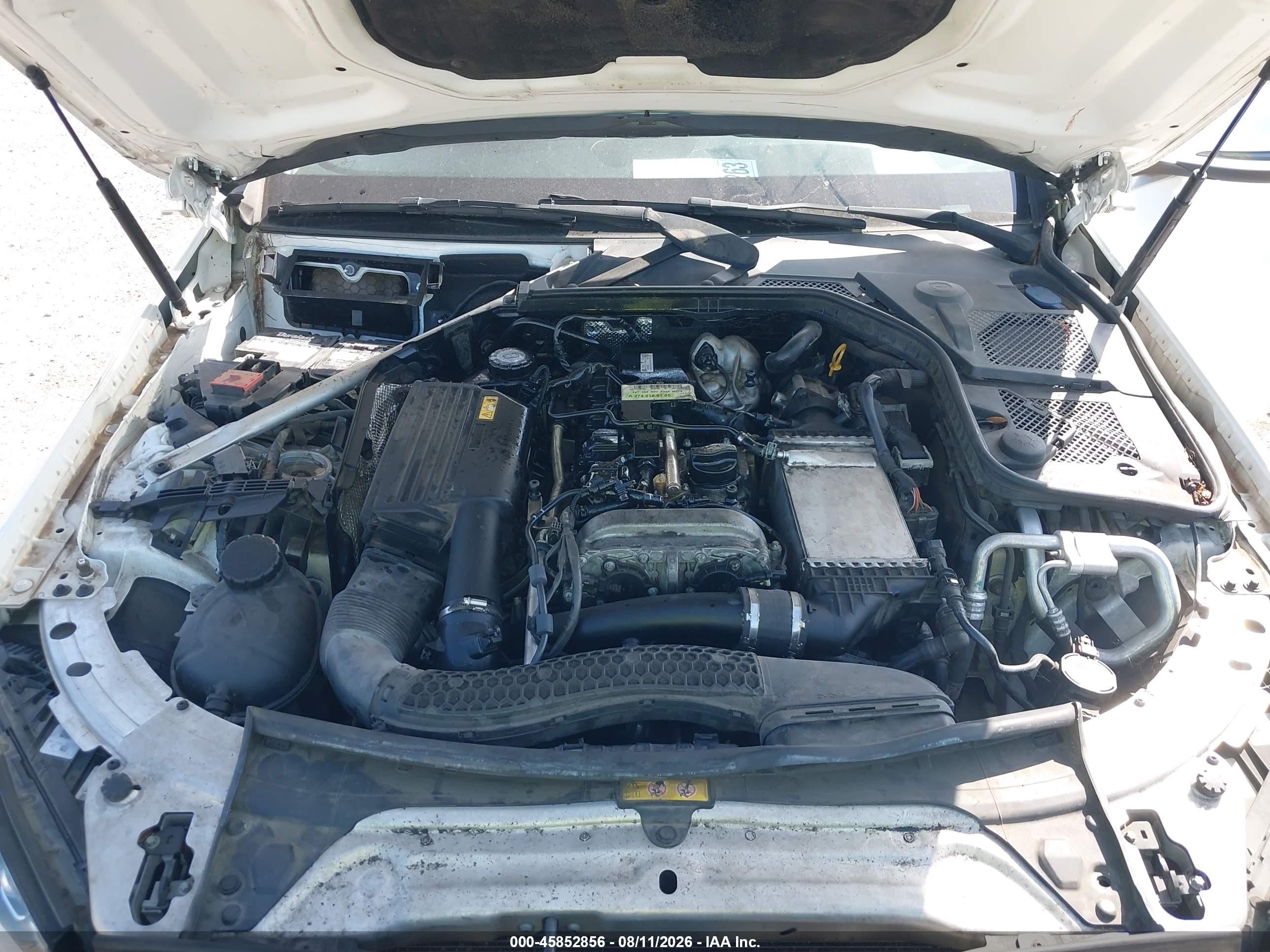 2016 Mercedes-benz C 300 Белый vin: WDDWF4JB0GR135264