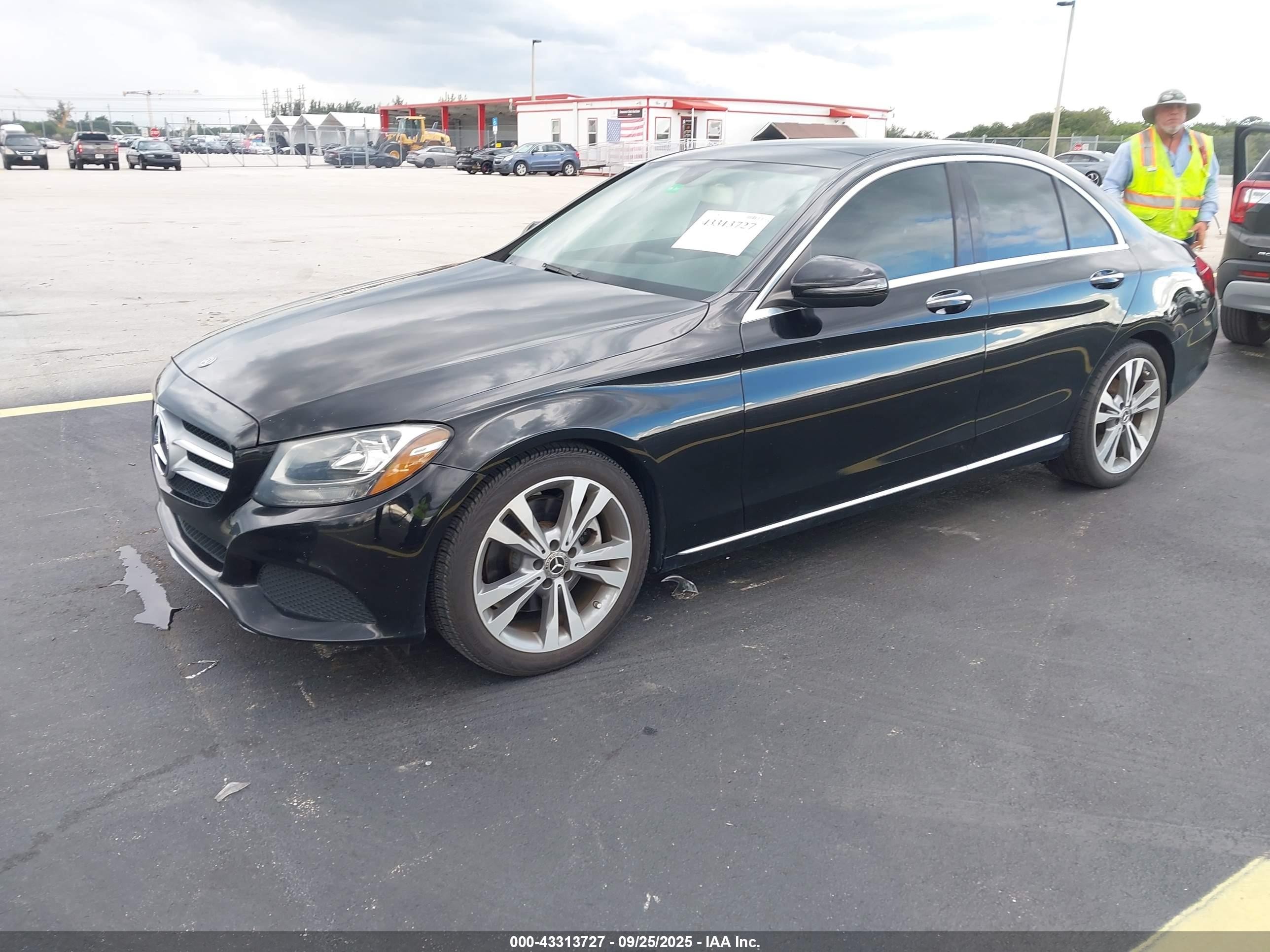 2018 Mercedes-benz C 300   Черный vin: WDDWF4JB1JR422958