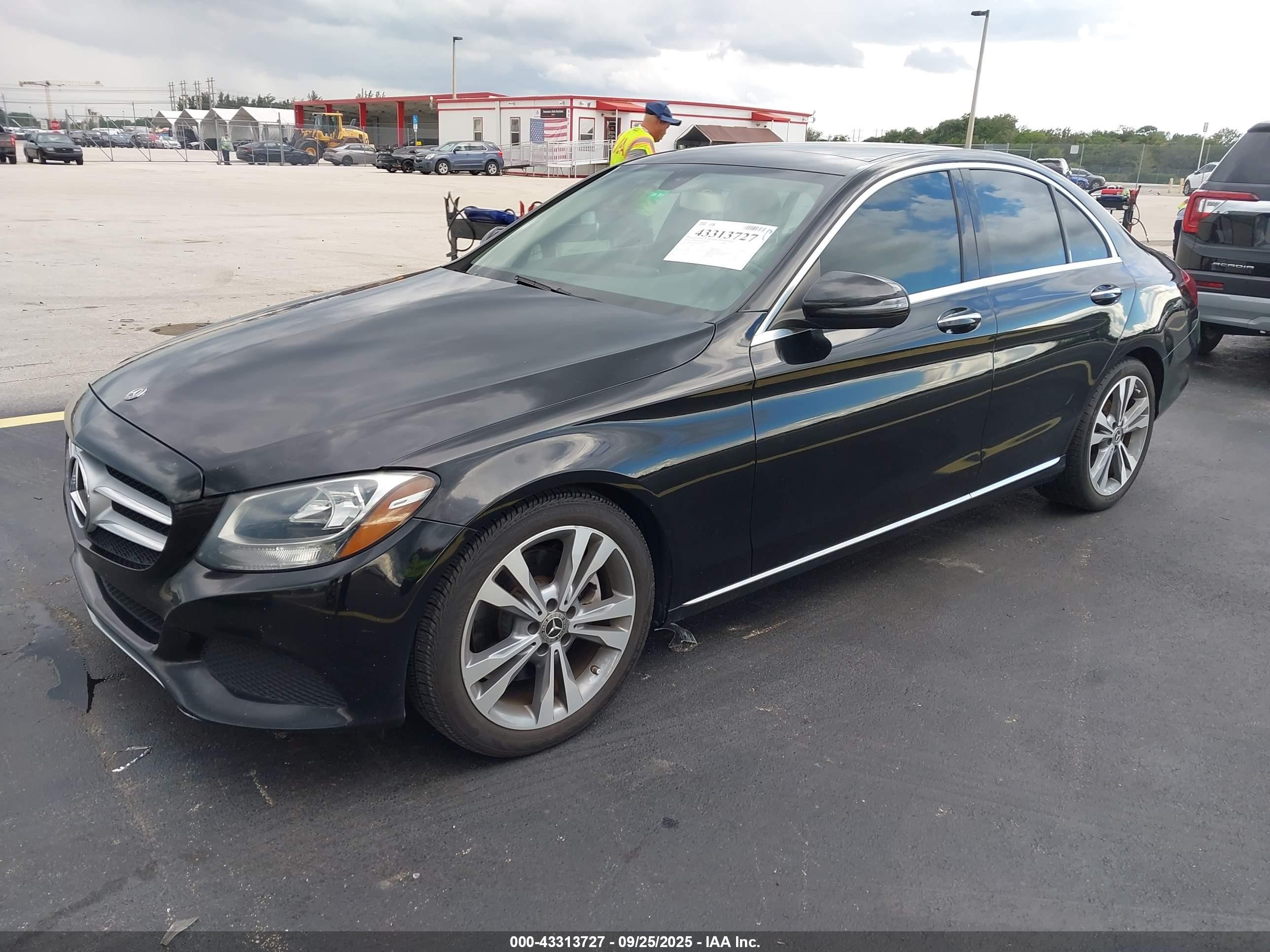 2018 Mercedes-benz C 300   Черный vin: WDDWF4JB1JR422958