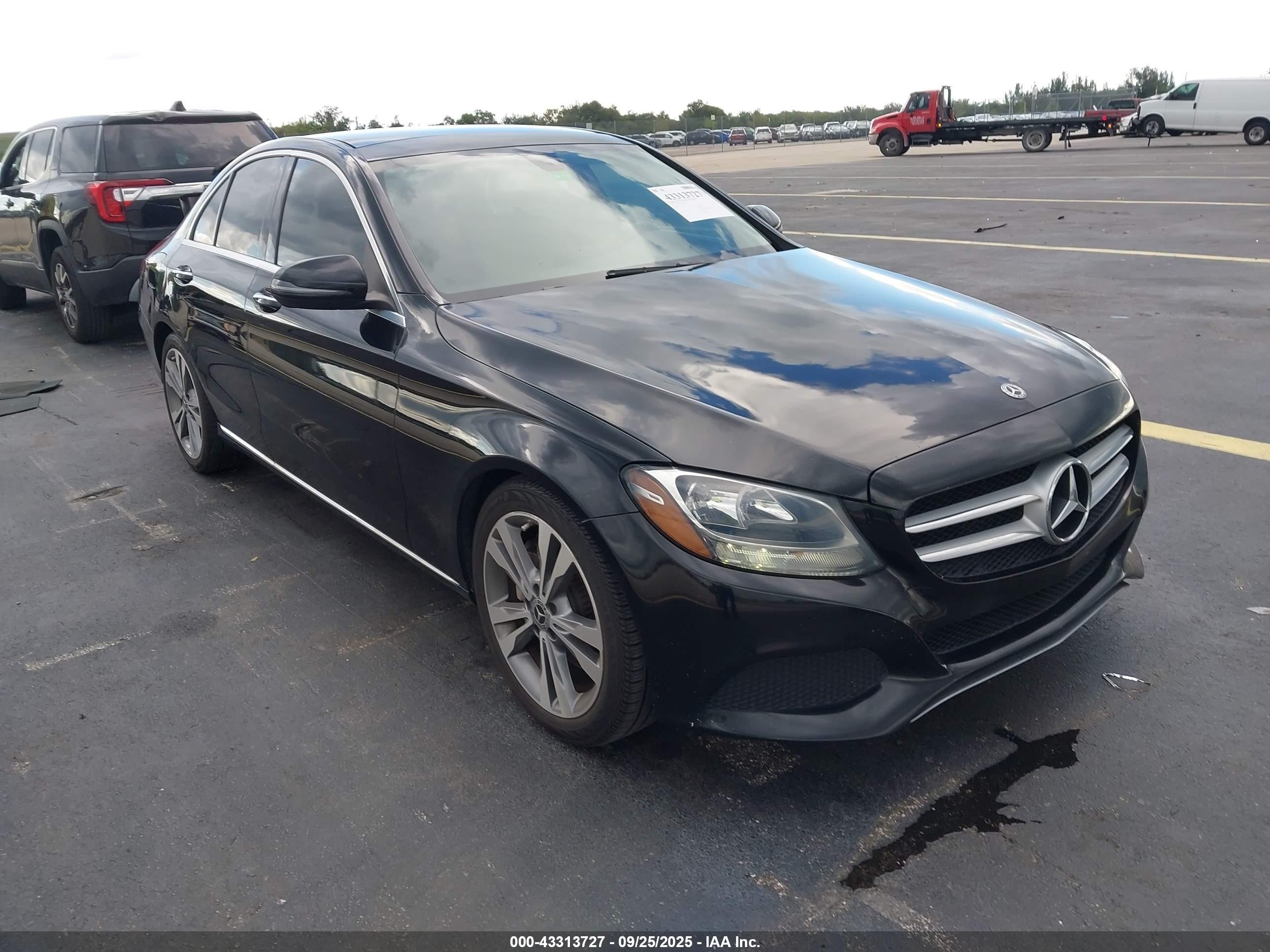 2018 Mercedes-benz C 300   Черный vin: WDDWF4JB1JR422958