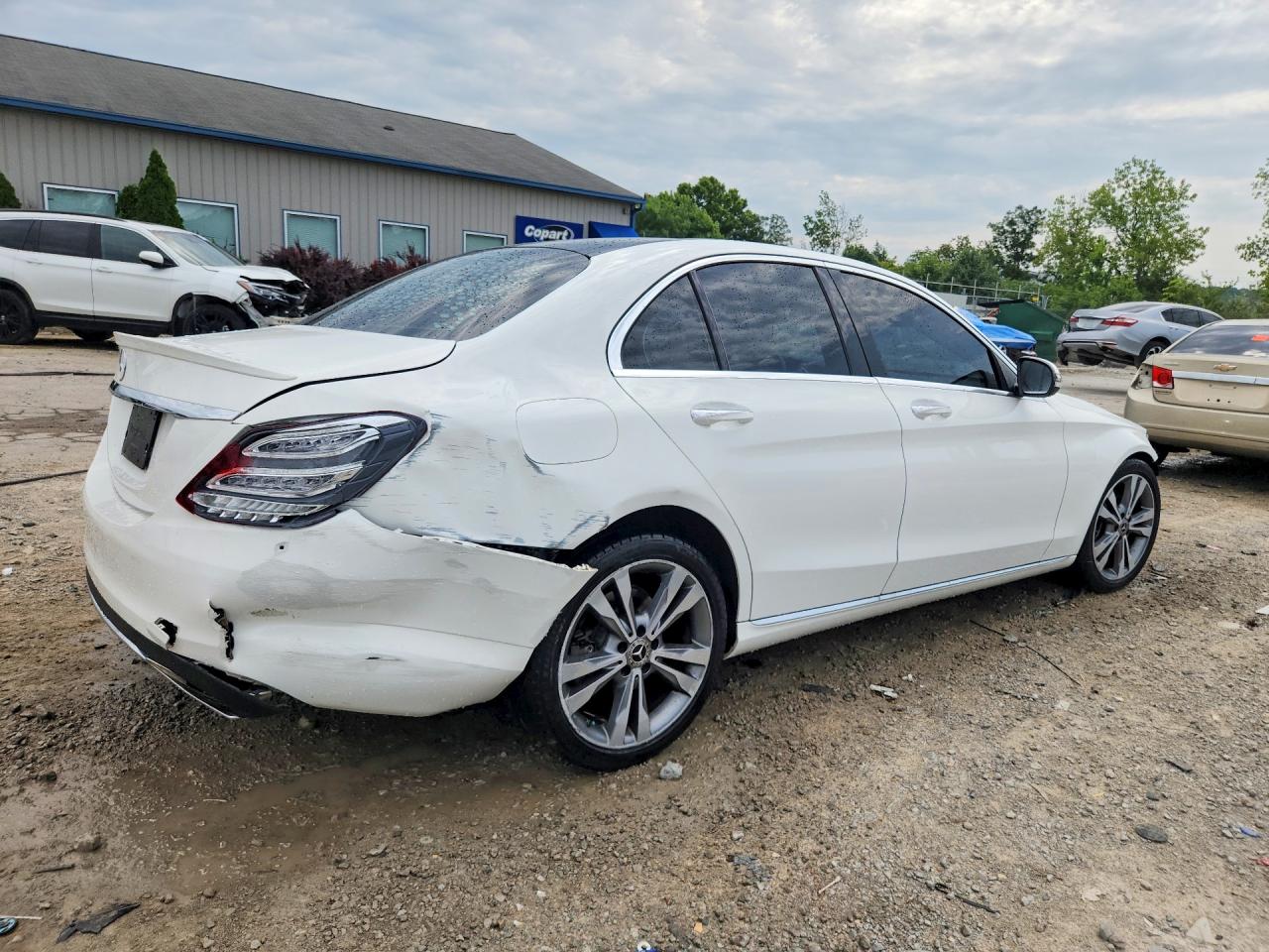 2018 Mercedes-benz C 300 White vin: WDDWF4JB7JR329880