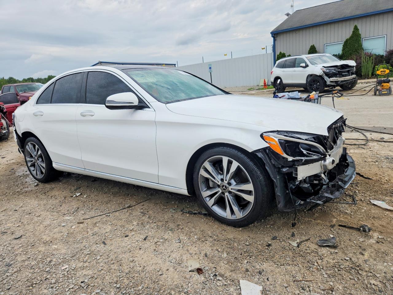 2018 Mercedes-benz C 300 White vin: WDDWF4JB7JR329880