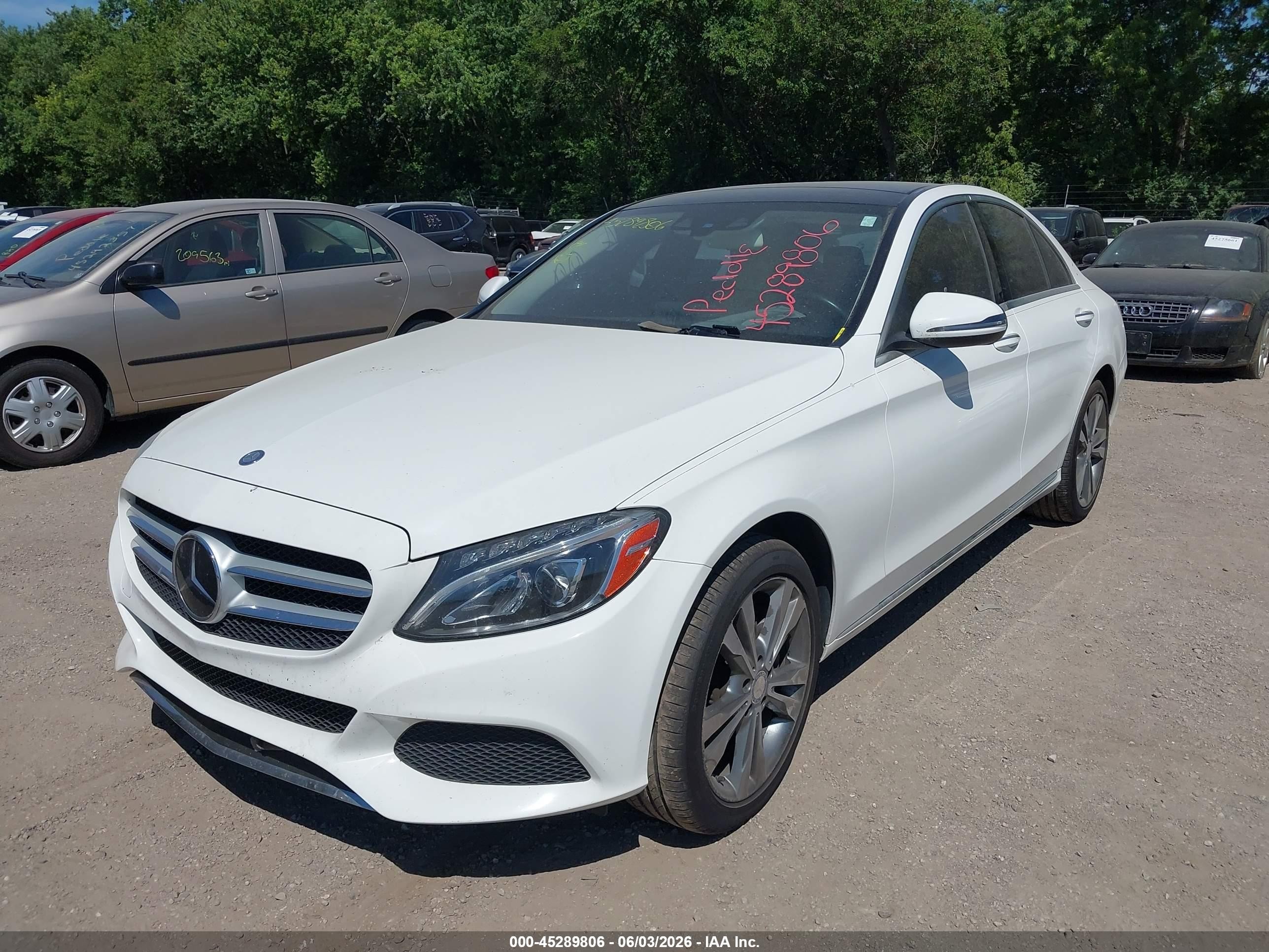 2016 Mercedes-benz C 300 4matic White vin: WDDWF4KB6GR164511