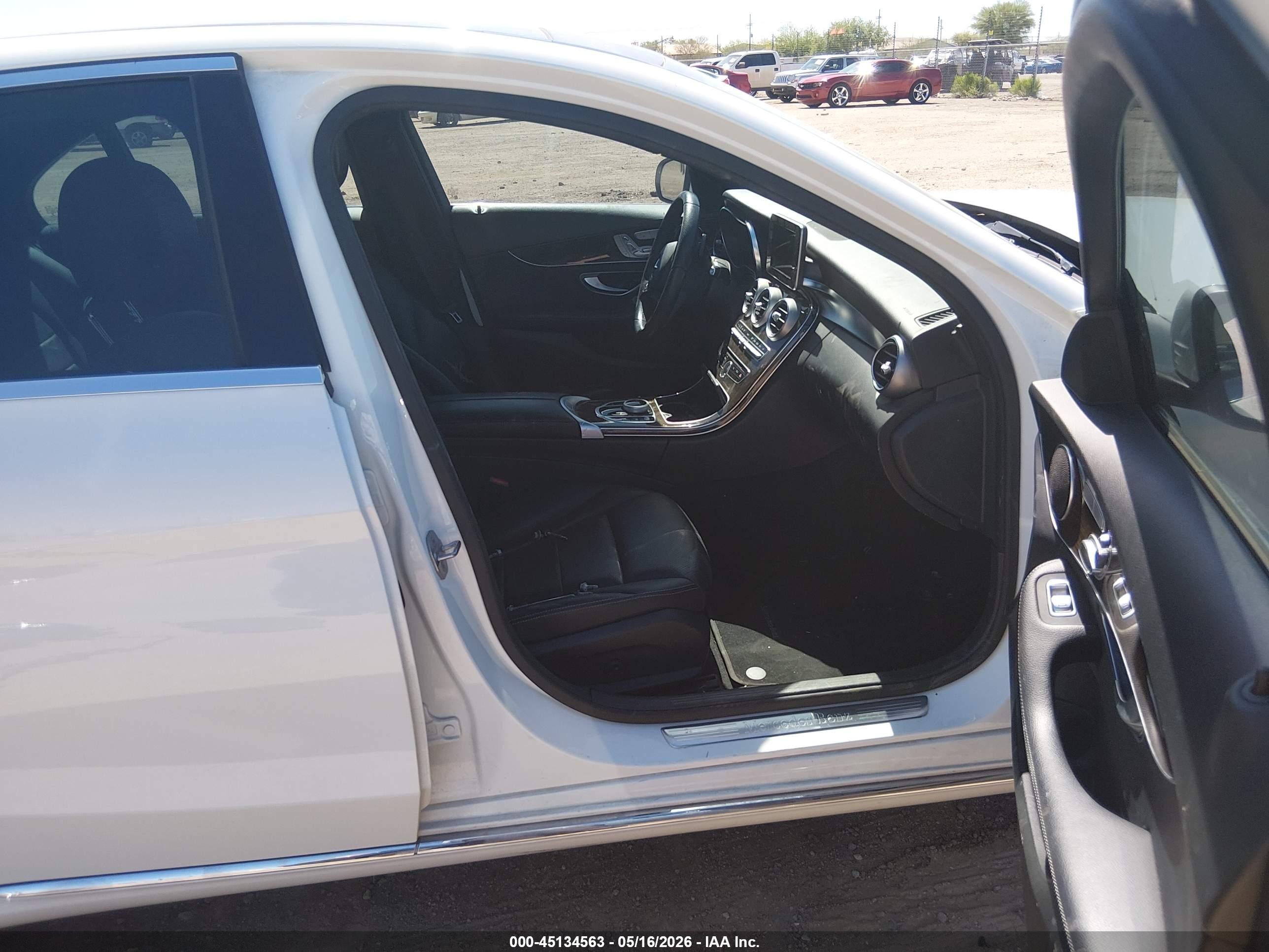 2018 Mercedes-benz C 300 4matic White vin: WDDWF4KB6JR394993