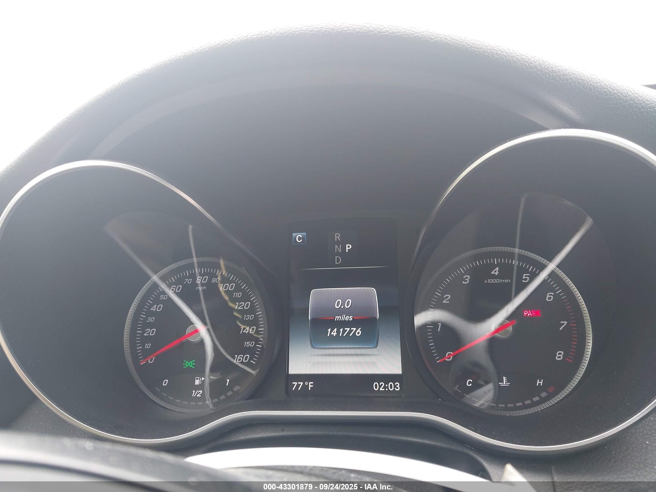 2018 Mercedes-benz C 300 4matic White vin: WDDWF4KB9JR405016