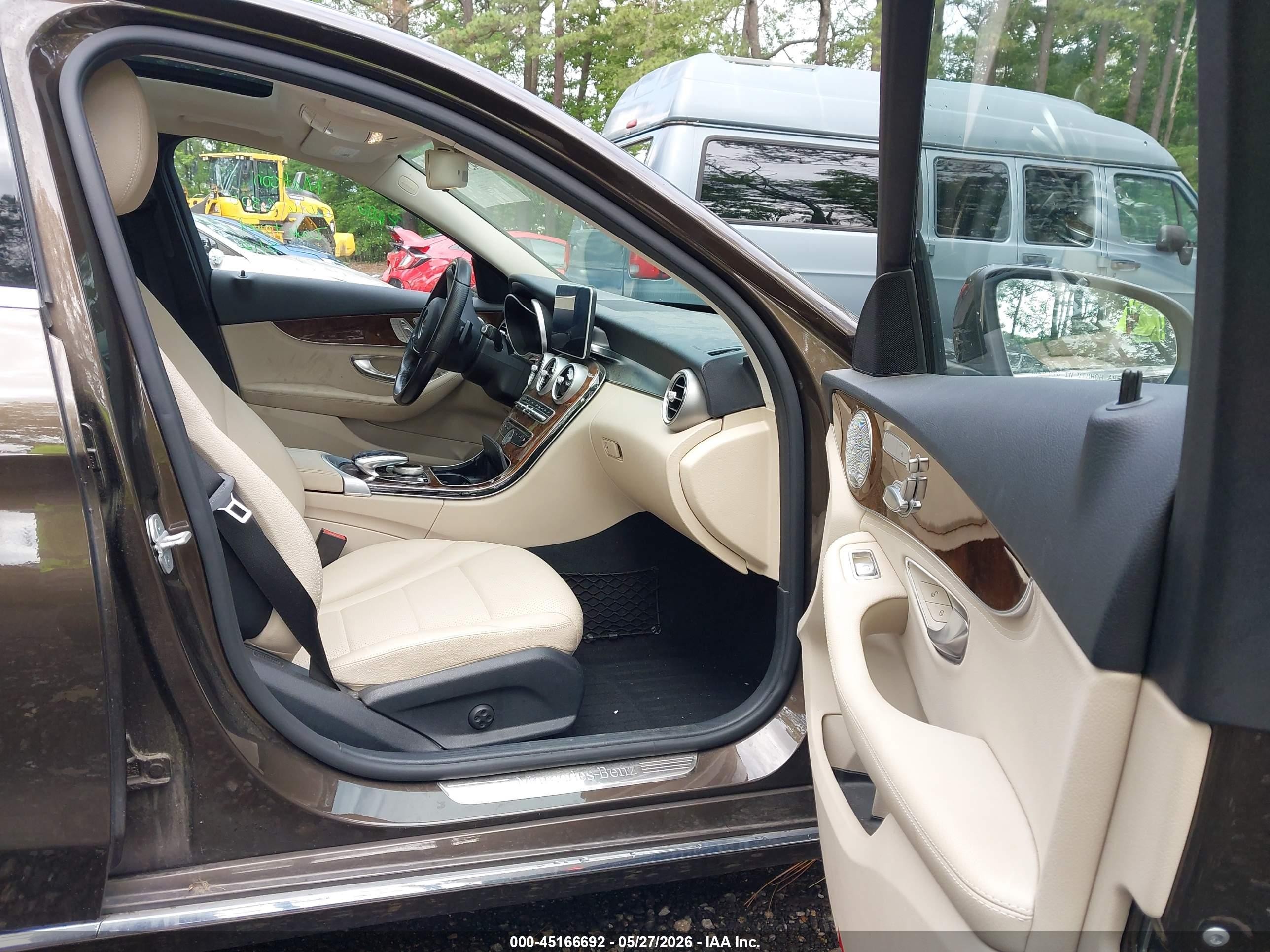 2016 Mercedes-benz C-class C 300 Brown vin: WDDWF4KBXGR140177