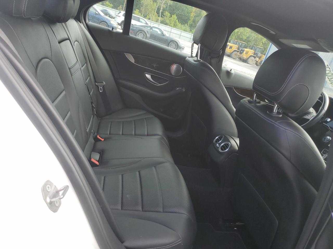 2018 Mercedes-benz C 300 4matic White vin: WDDWF4KBXJR411049