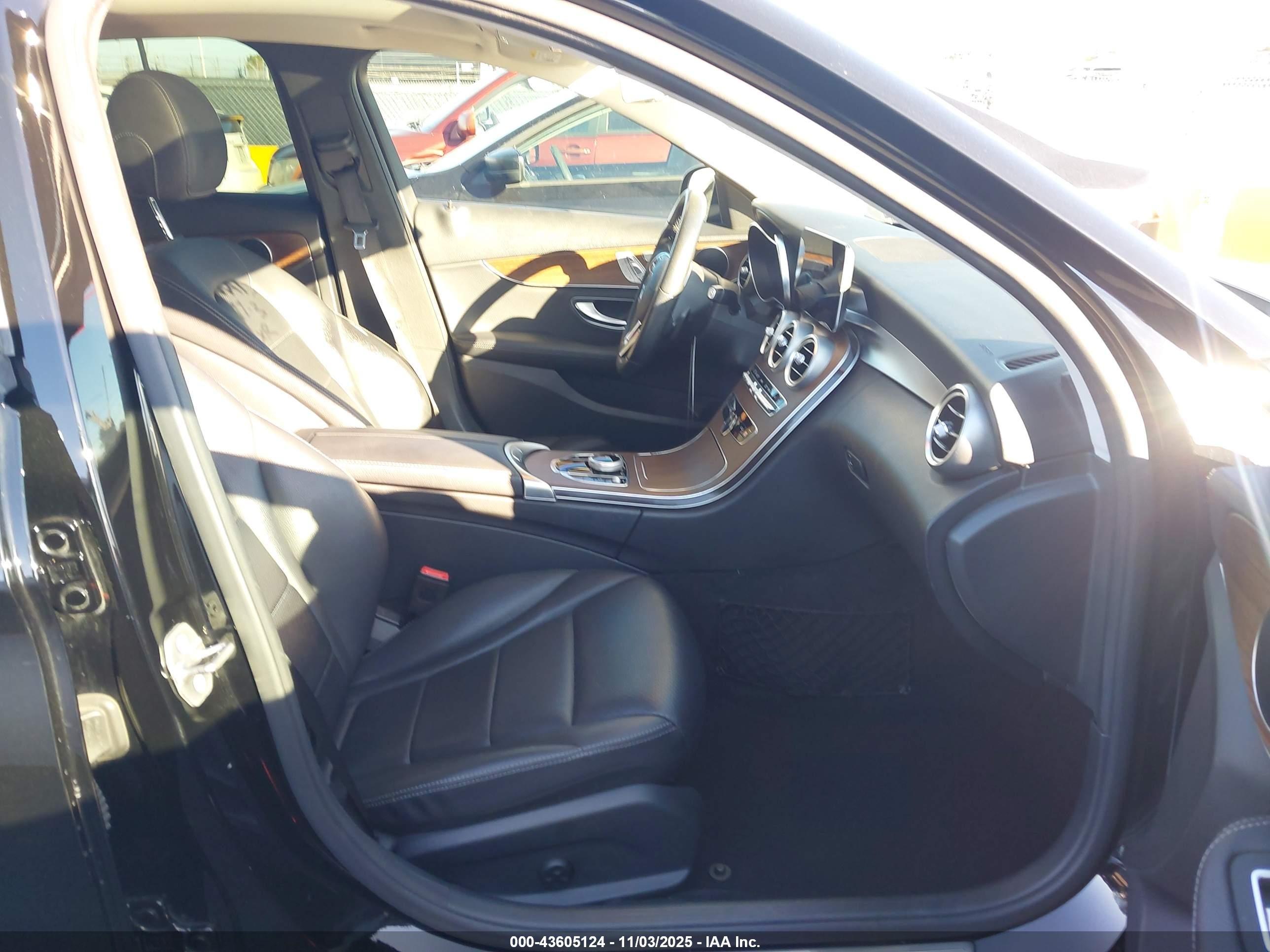 2020 Mercedes-benz C 300   Black vin: WDDWF8DB9LR526331