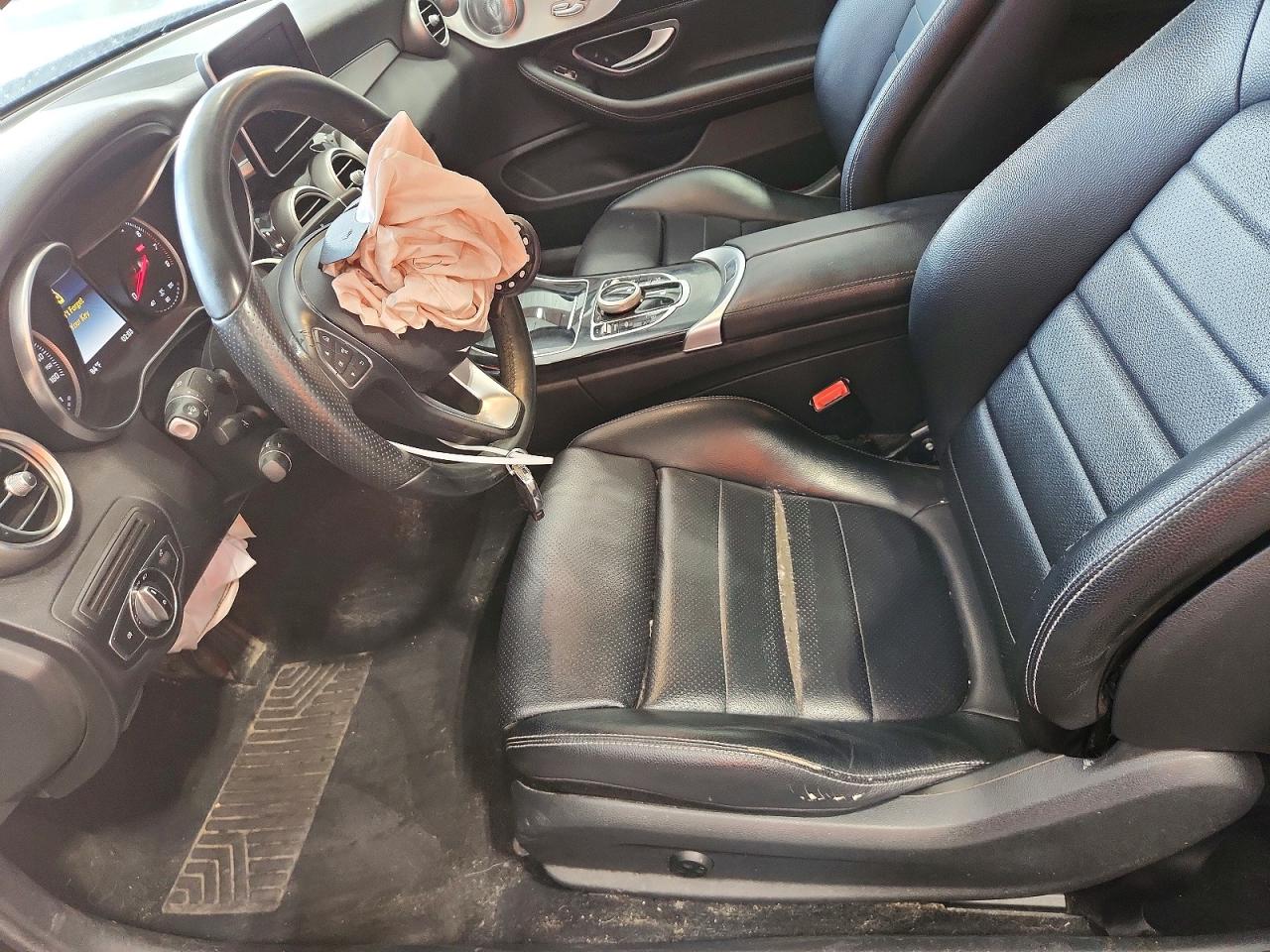 2017 Mercedes-benz C 300 Черный vin: WDDWJ4JB1HF355739