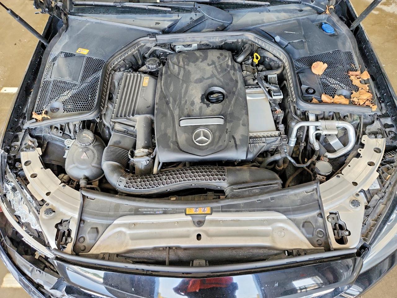 2017 Mercedes-benz C 300 Черный vin: WDDWJ4JB1HF355739