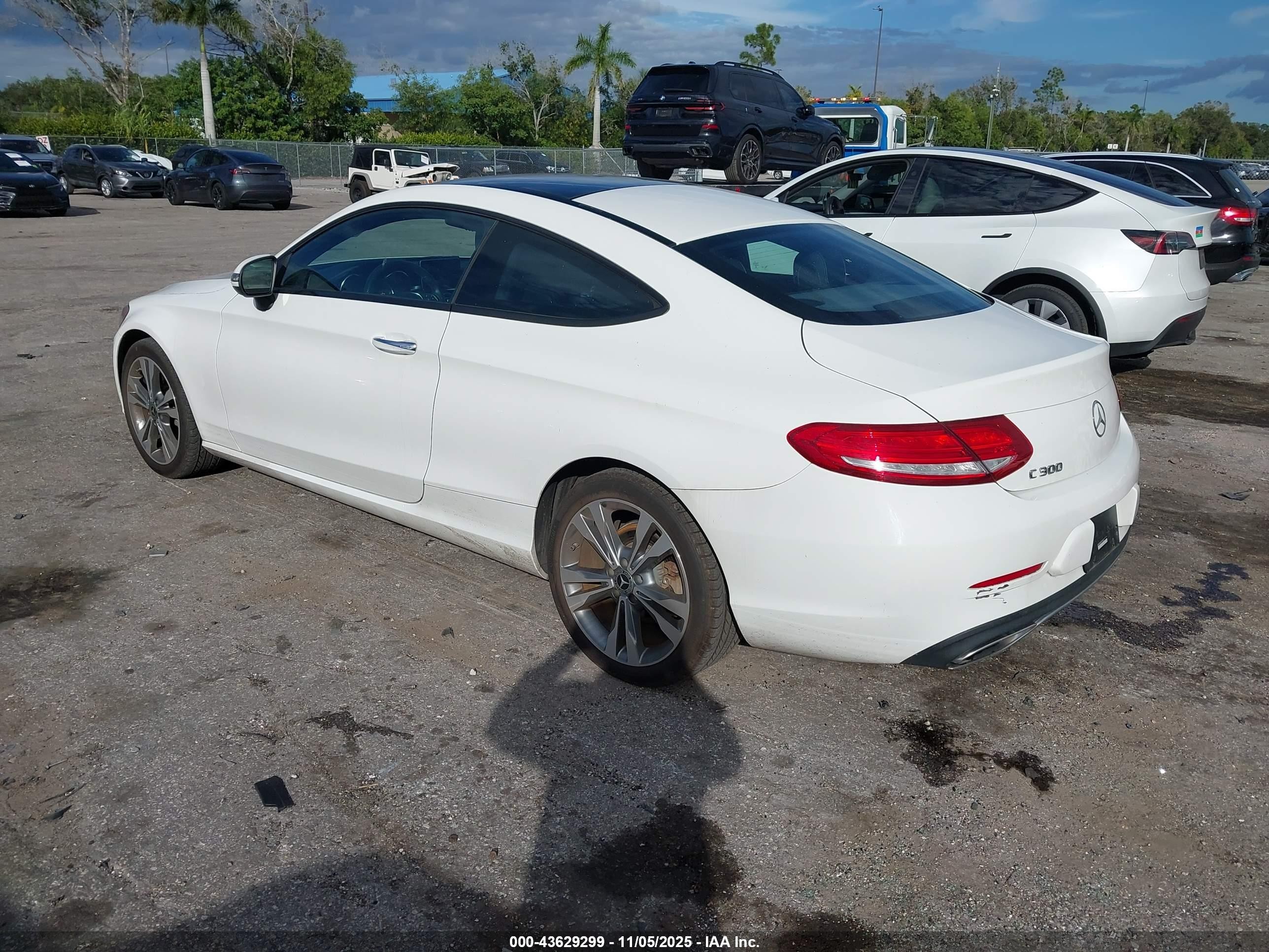 2018 Mercedes-benz C 300   White vin: WDDWJ4JB9JF731349