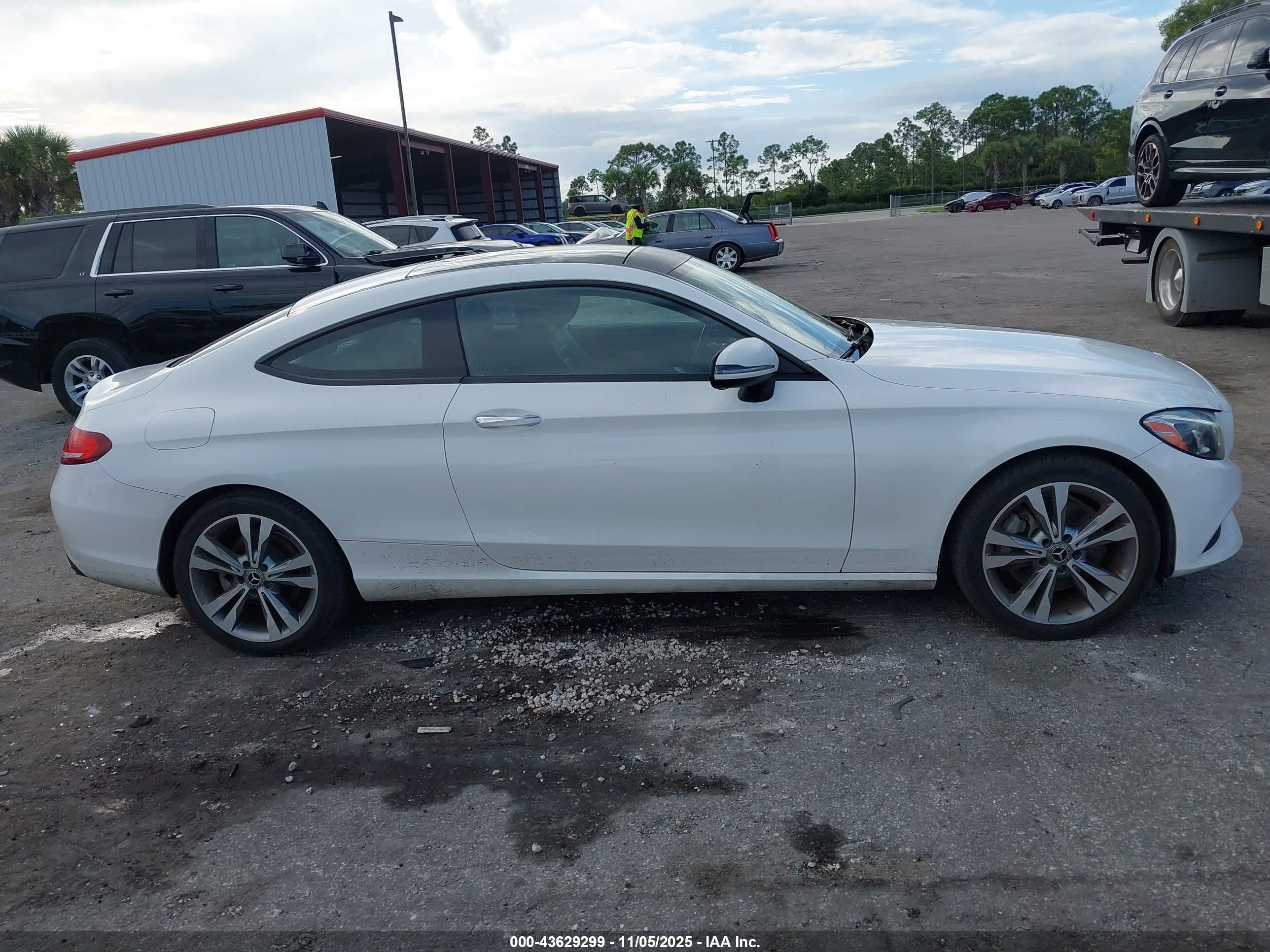 2018 Mercedes-benz C 300   White vin: WDDWJ4JB9JF731349