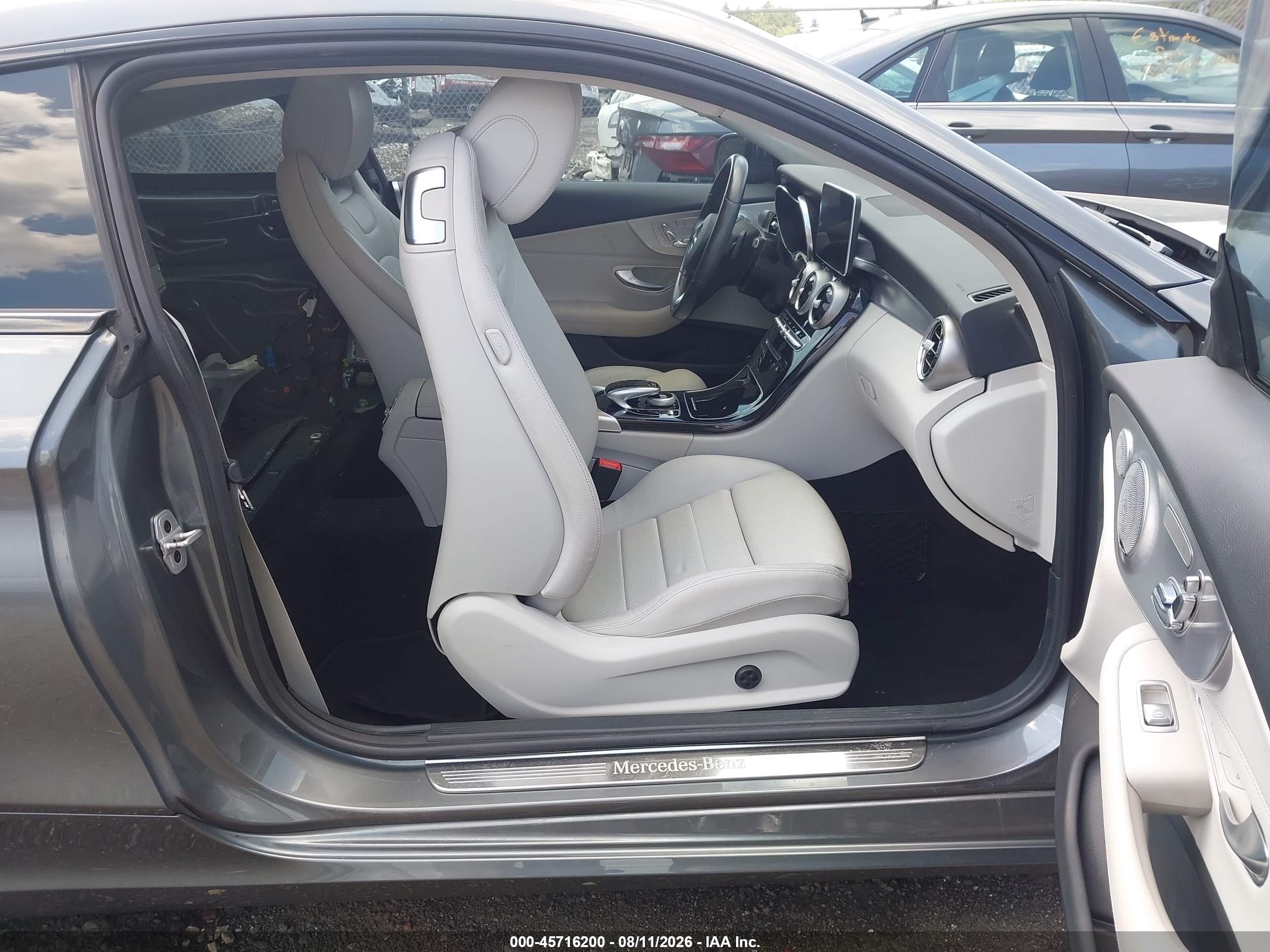 2017 Mercedes-benz C 300 4matic Gray vin: WDDWJ4KB8HF383147