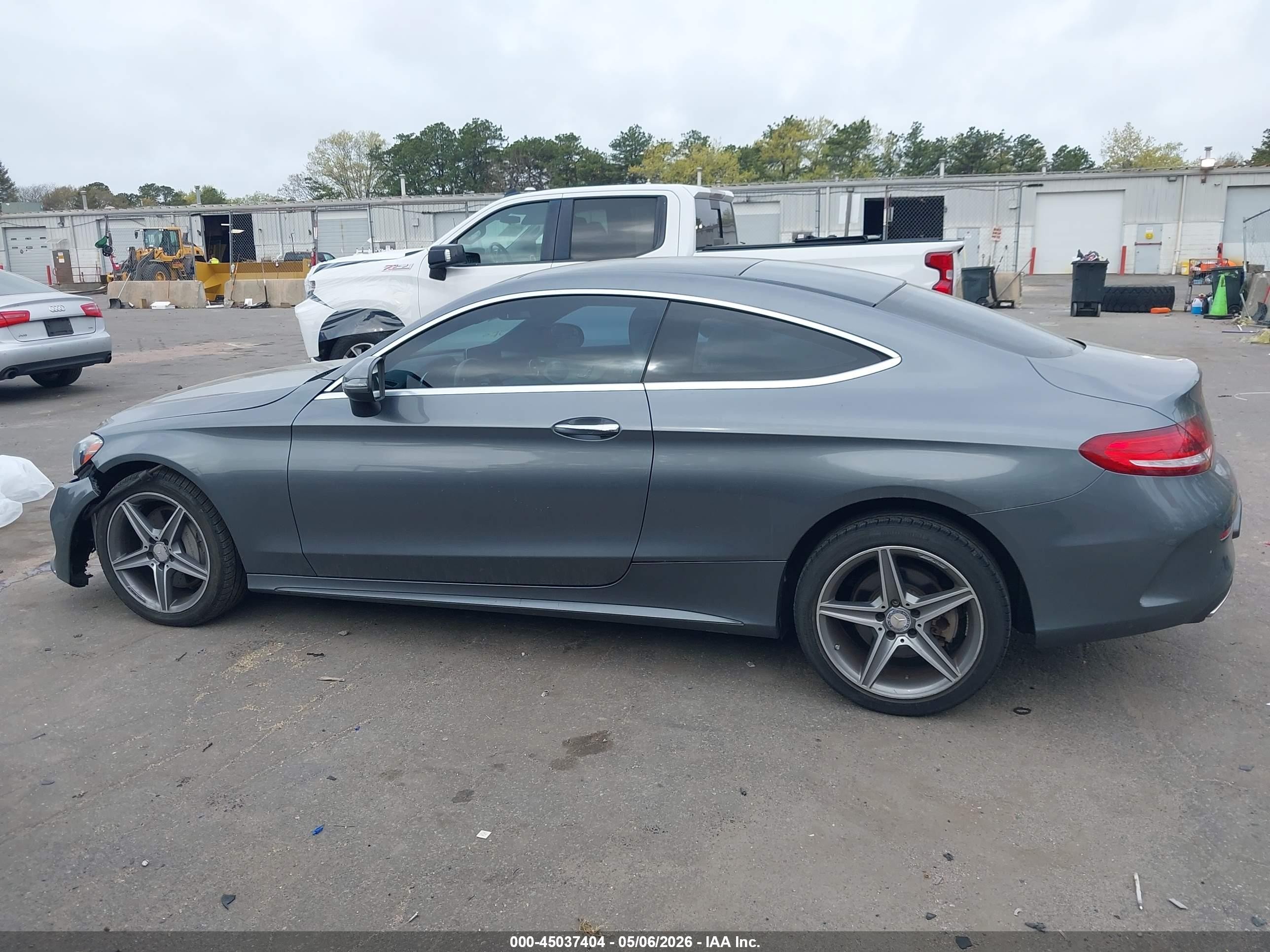 2017 Mercedes-benz C 300 4matic Серый vin: WDDWJ4KBXHF373588